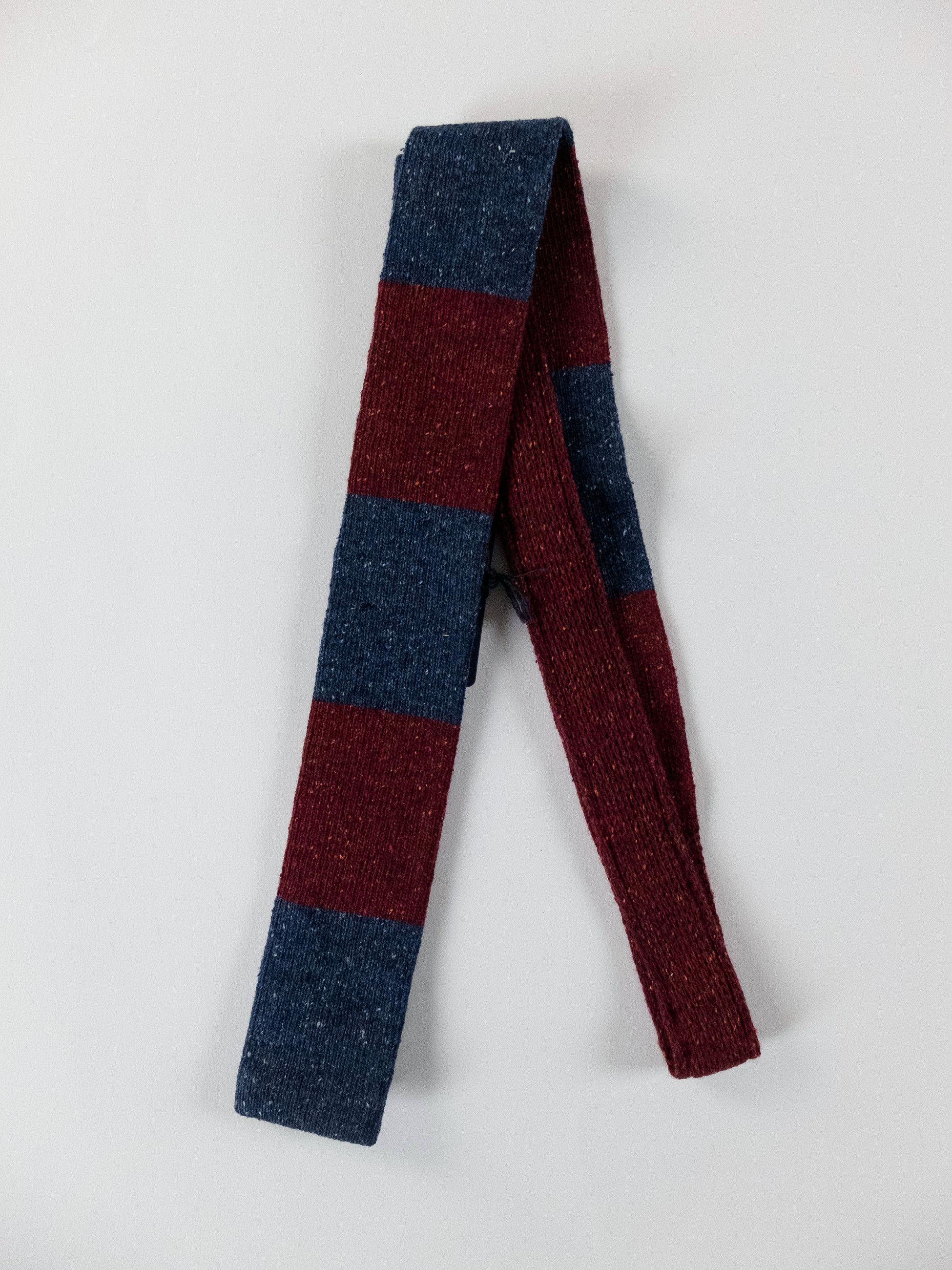 Church's CHURCH'S of England red & blue wool silk skinny knit tie Size ONE SIZE - 1 Thumbnail