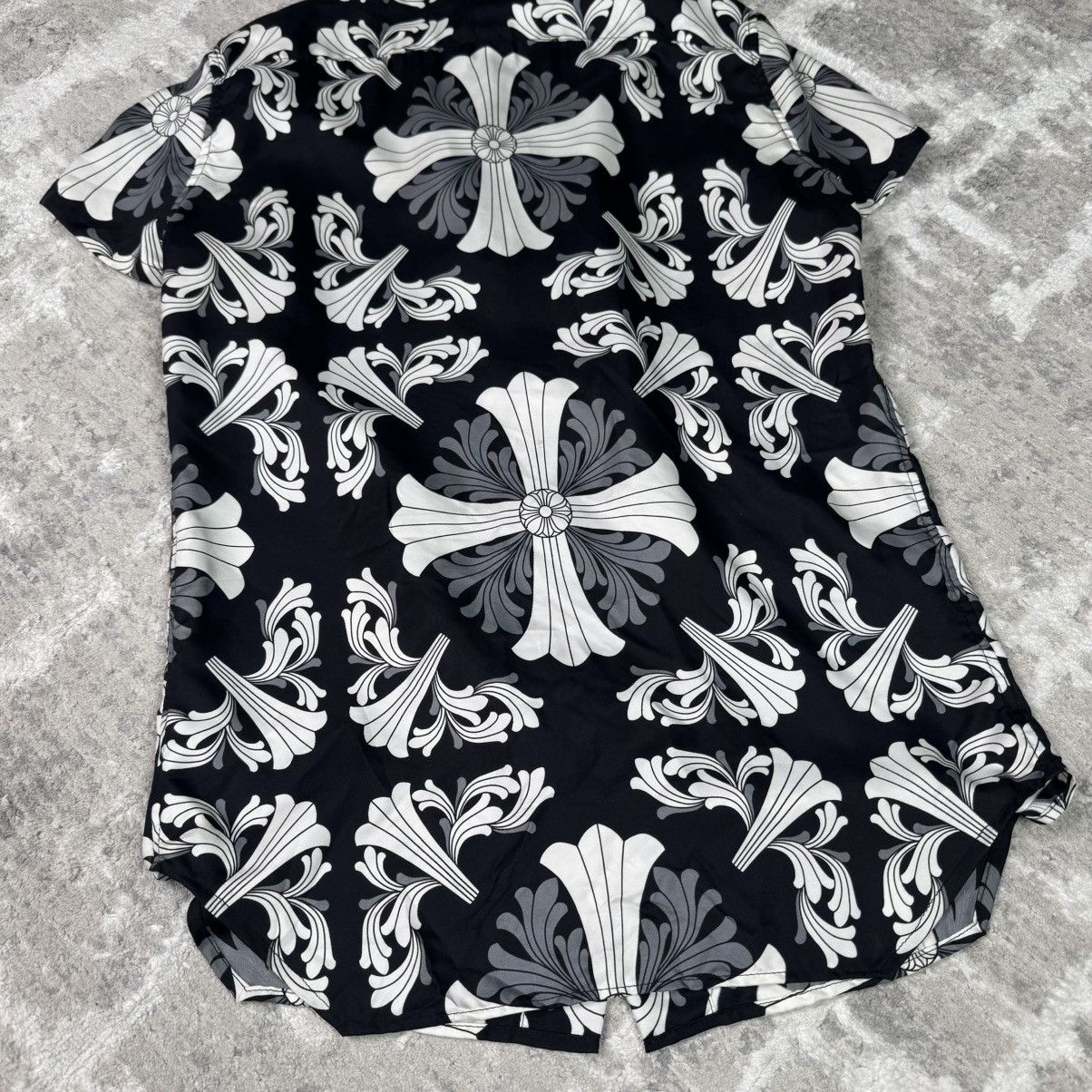 Chrome Hearts Silk plus cross button up short sleeve shirt Size US M / EU 48-50 / 2 - 11 Thumbnail