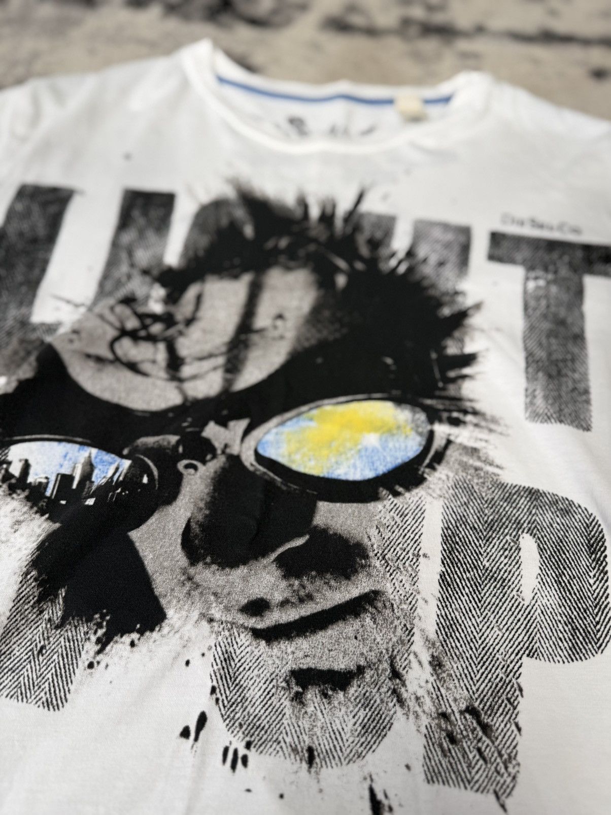 Diesel Y2K Diesel Sunglasses Light it Up T-Shirt Size L / US 10 / IT 46 - 4 Thumbnail
