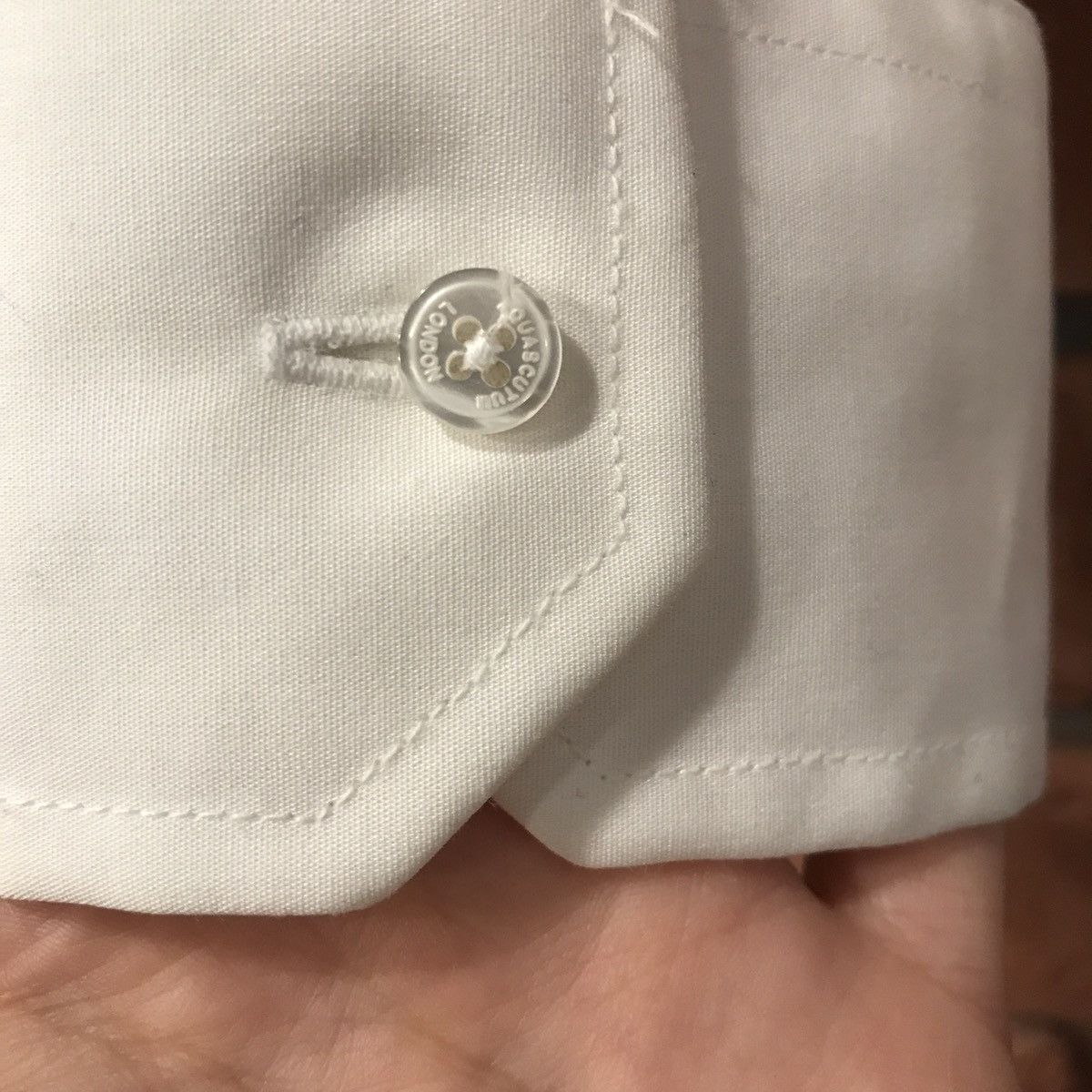 Aquascutum White plain aquascutum longsleeve shirt logo Size US L / EU 52-54 / 3 - 8 Thumbnail