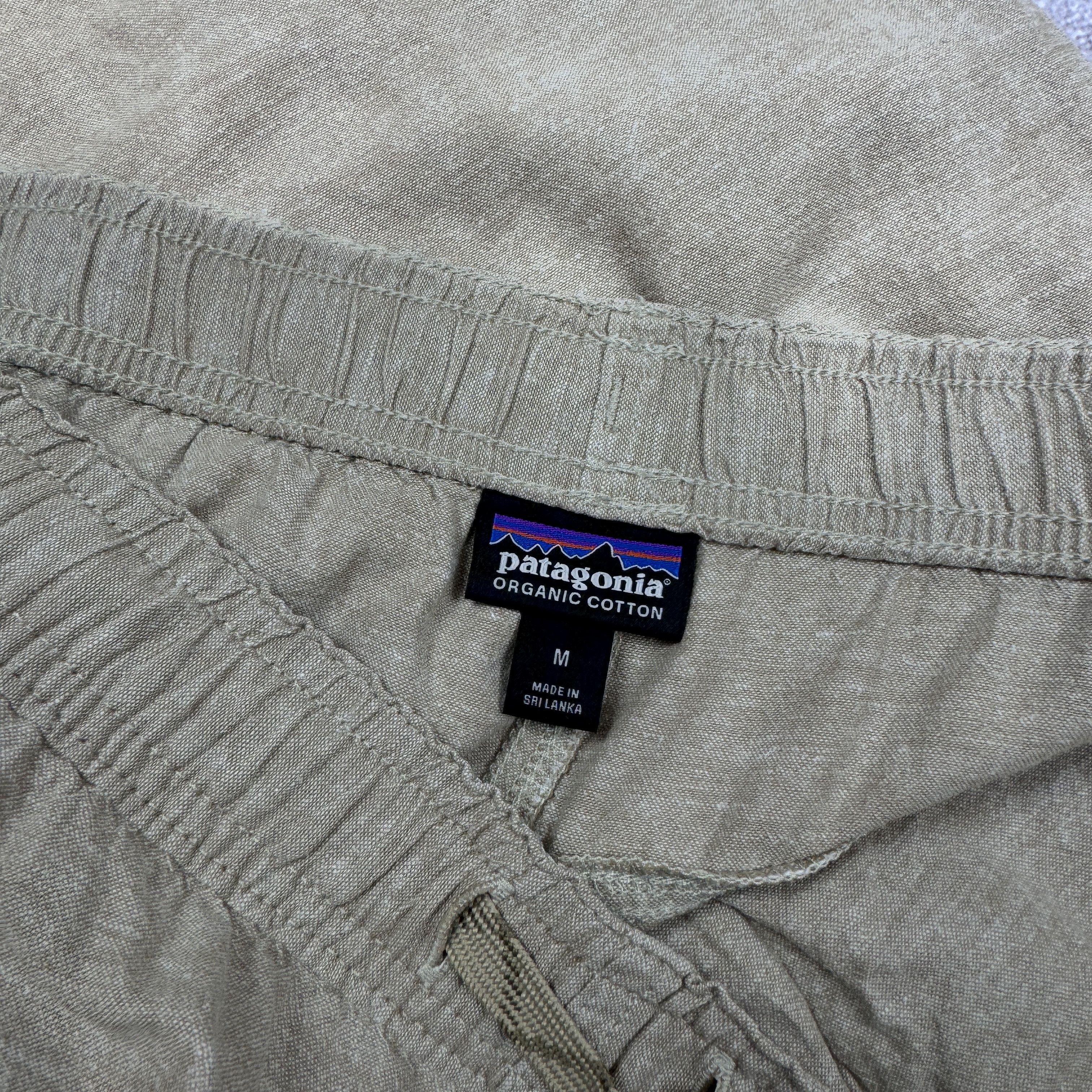 Patagonia Men`s PATAGONIA ORGANIC COTTON BEIGE LIGHT SHORTS SIZE M/32 Size US 32 / EU 48 - 7 Thumbnail