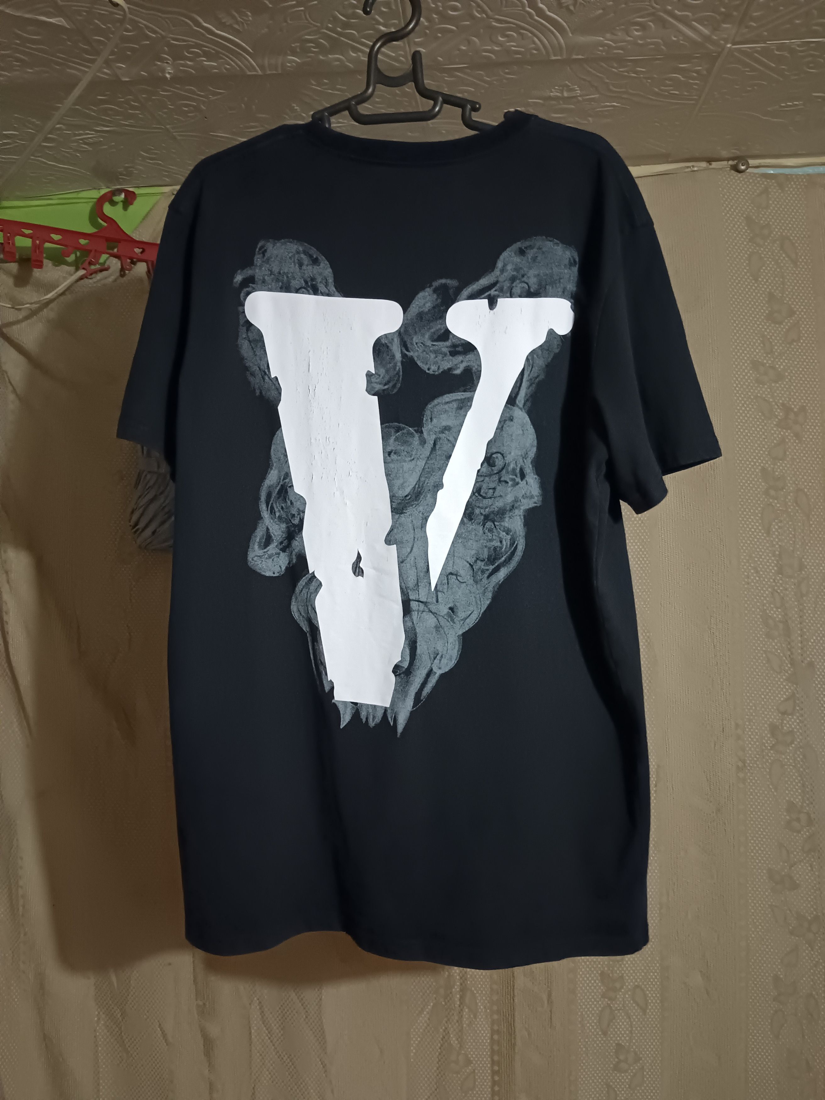 Vlone Vlone smoke Size US XL / EU 56 / 4 - 3 Thumbnail