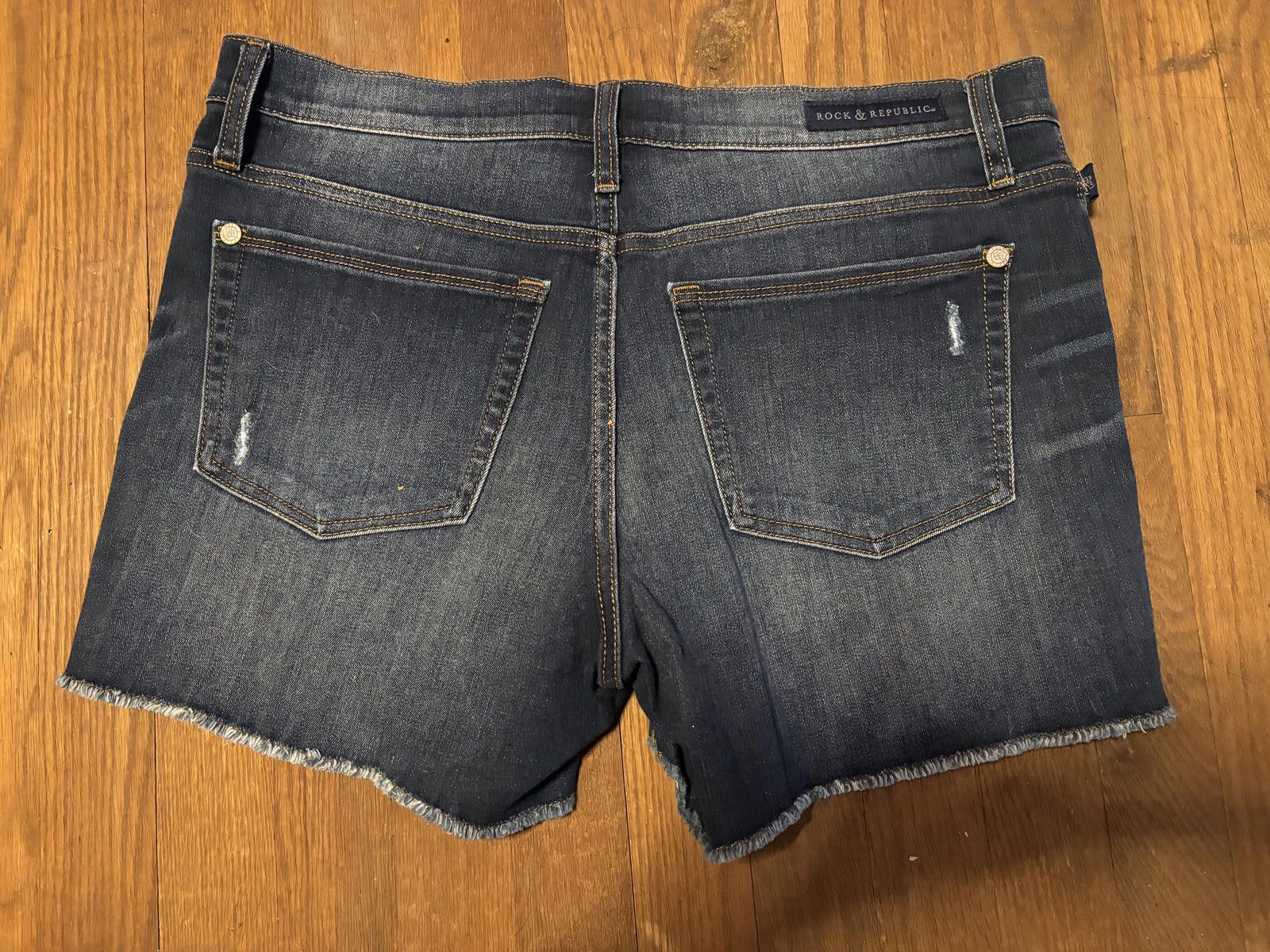Rock & Republic NWOT Rock and Republic HULA Cutoff Shorts sz 12 Size 34" / US 12 / IT 48 - 5 Thumbnail