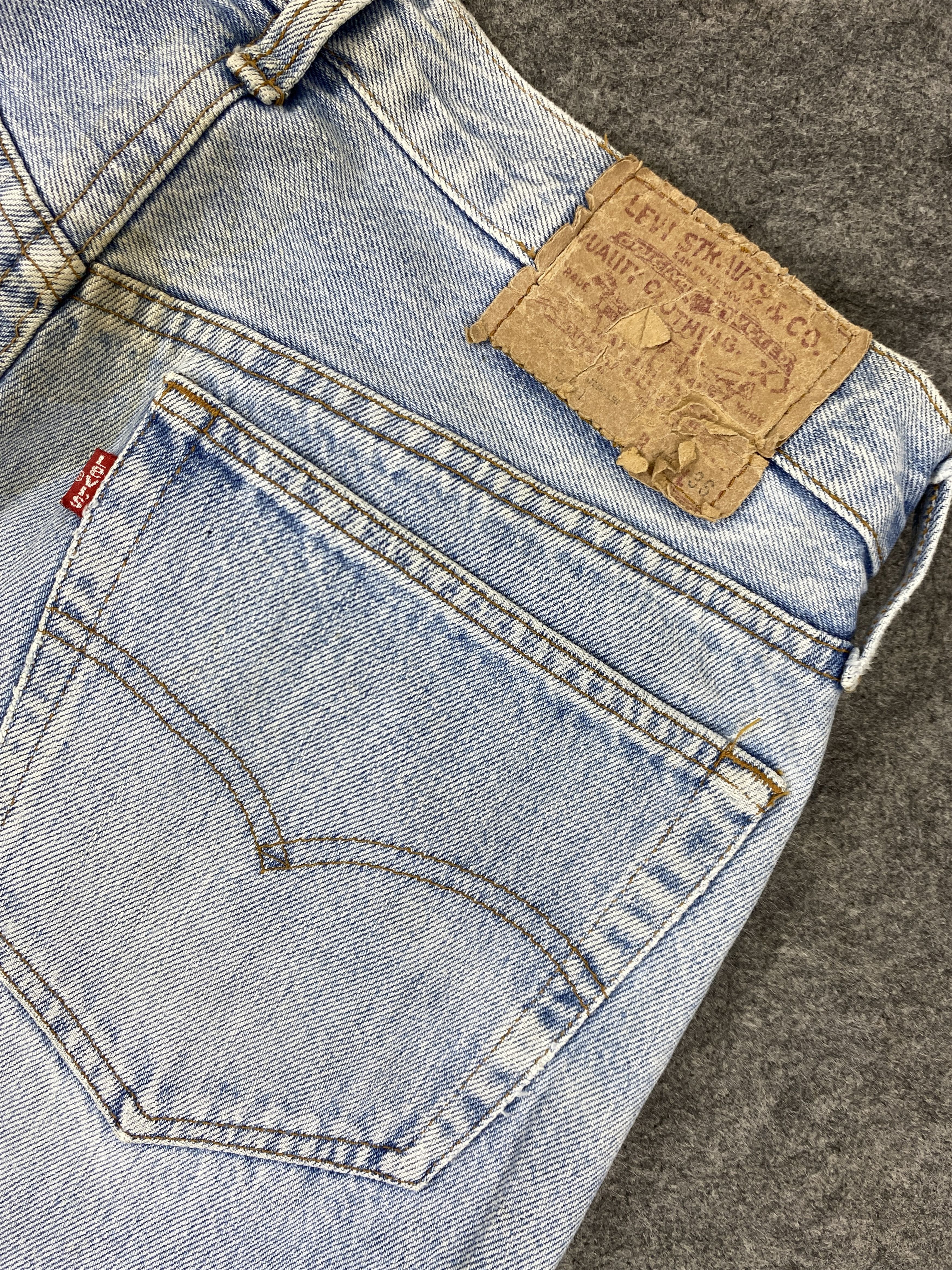 Levi's Light Blue Wash Vintage Levis 501 Jeans 30x29.5 - JN3146 Size US 30 / EU 46 - 10 Thumbnail