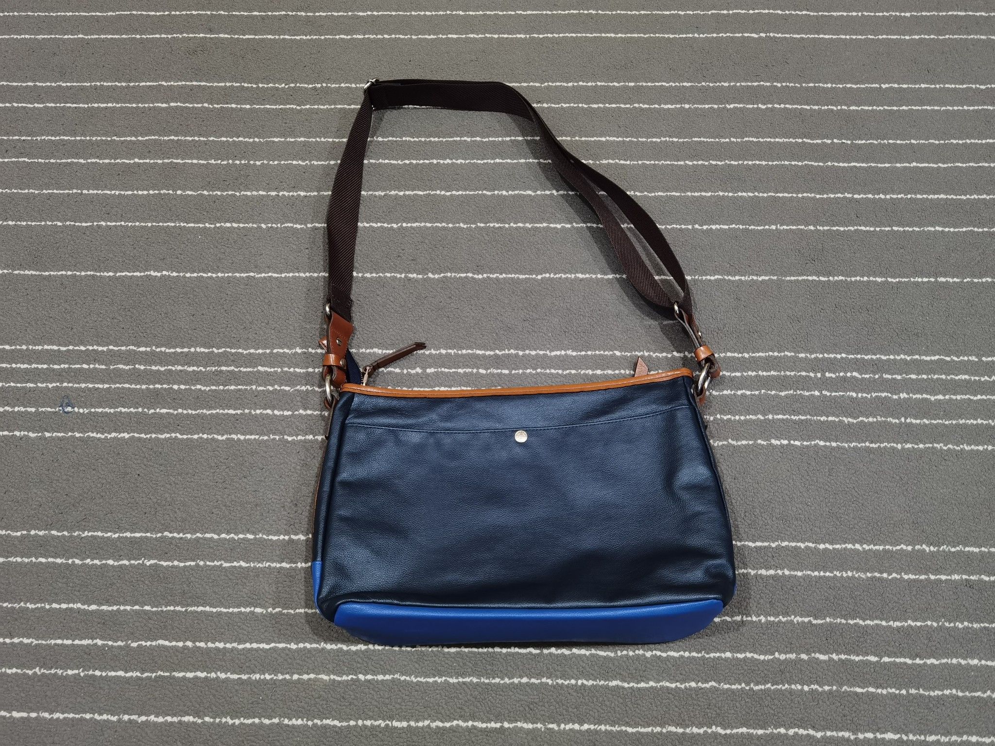 Japanese Brand ultima TOKYO by Marcello Bonvini leather sling bag Size ONE SIZE - 2 Thumbnail
