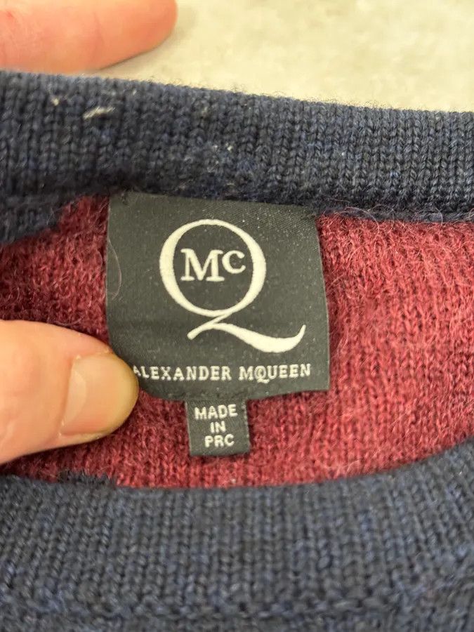 Alexander McQueen 2010s Alexander McQueen Red & Navy Contemporary Sweater Size US L / EU 52-54 / 3 - 8 Thumbnail