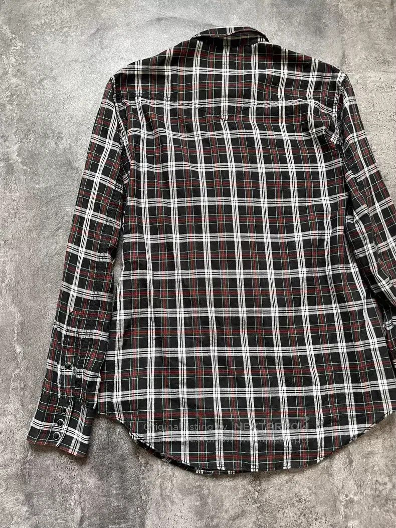 Saint Laurent Paris Saint Laurent Paris Double Pocket Cat Eye Button Plaid Shi Size US L / EU 52-54 / 3 - 8 Thumbnail