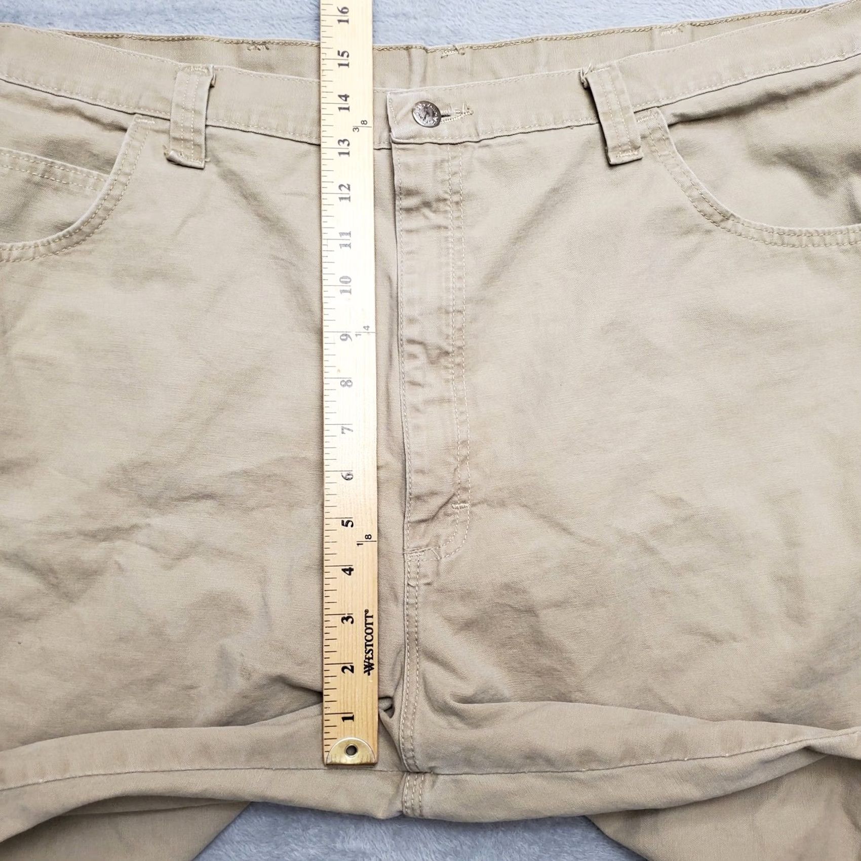 Wrangler Wrangler Cargo Shorts Men 42 Khaki Canvas 100% Cotton Cargo Pocket Flat Front Belt Loops Outdoor Summer Casual Beige Size US 42 / EU 58 - 7 Thumbnail