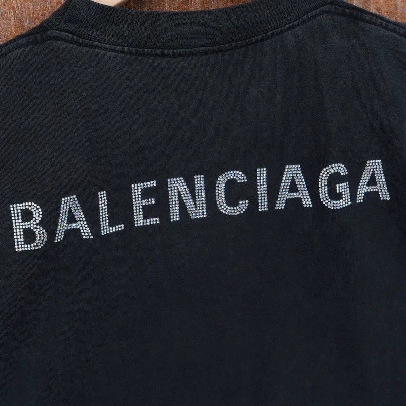 Balenciaga Balenciaga Wash and make old rhinestone T-shirt Size US XS / EU 42 / 0 - 2 Thumbnail