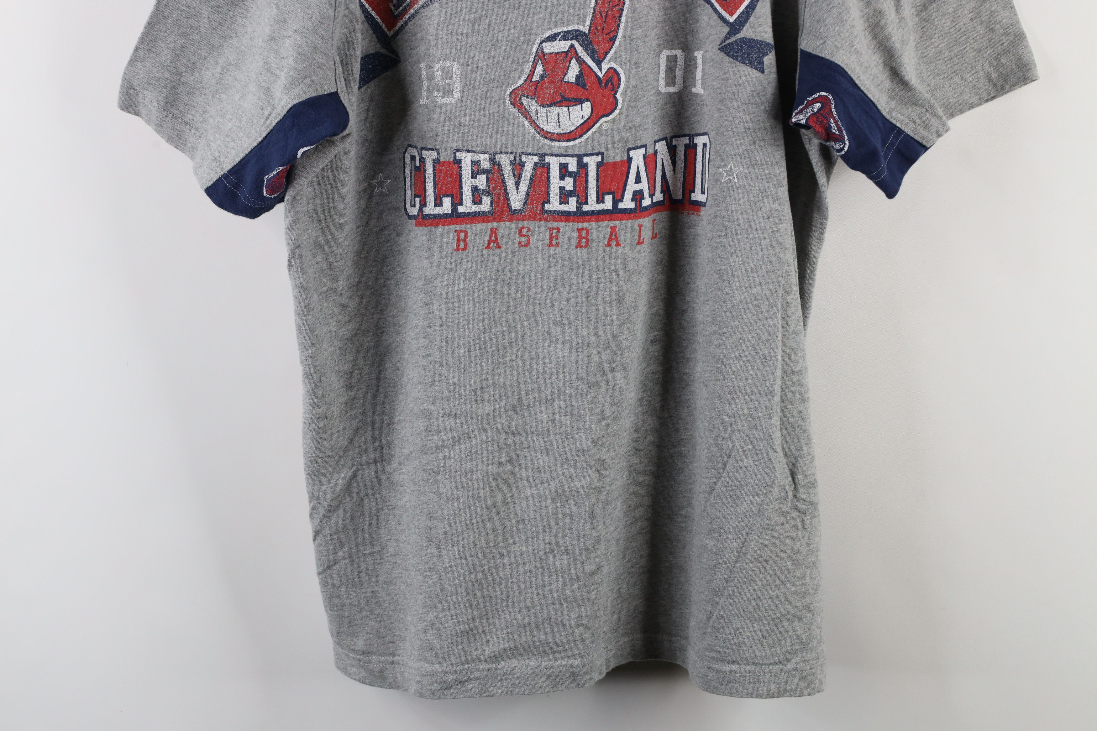 Vintage Vintage Chief Wahoo Cleveland Indians Baseball T-Shirt Size US XL / EU 56 / 4 - 3 Thumbnail