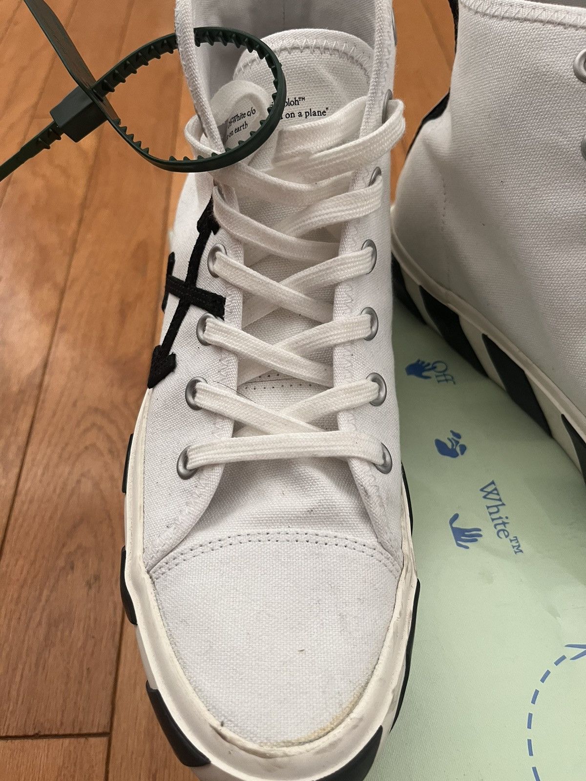 Off-White Off-White Vulc Mid Canvas Size US 9 / EU 42 - 3 Thumbnail