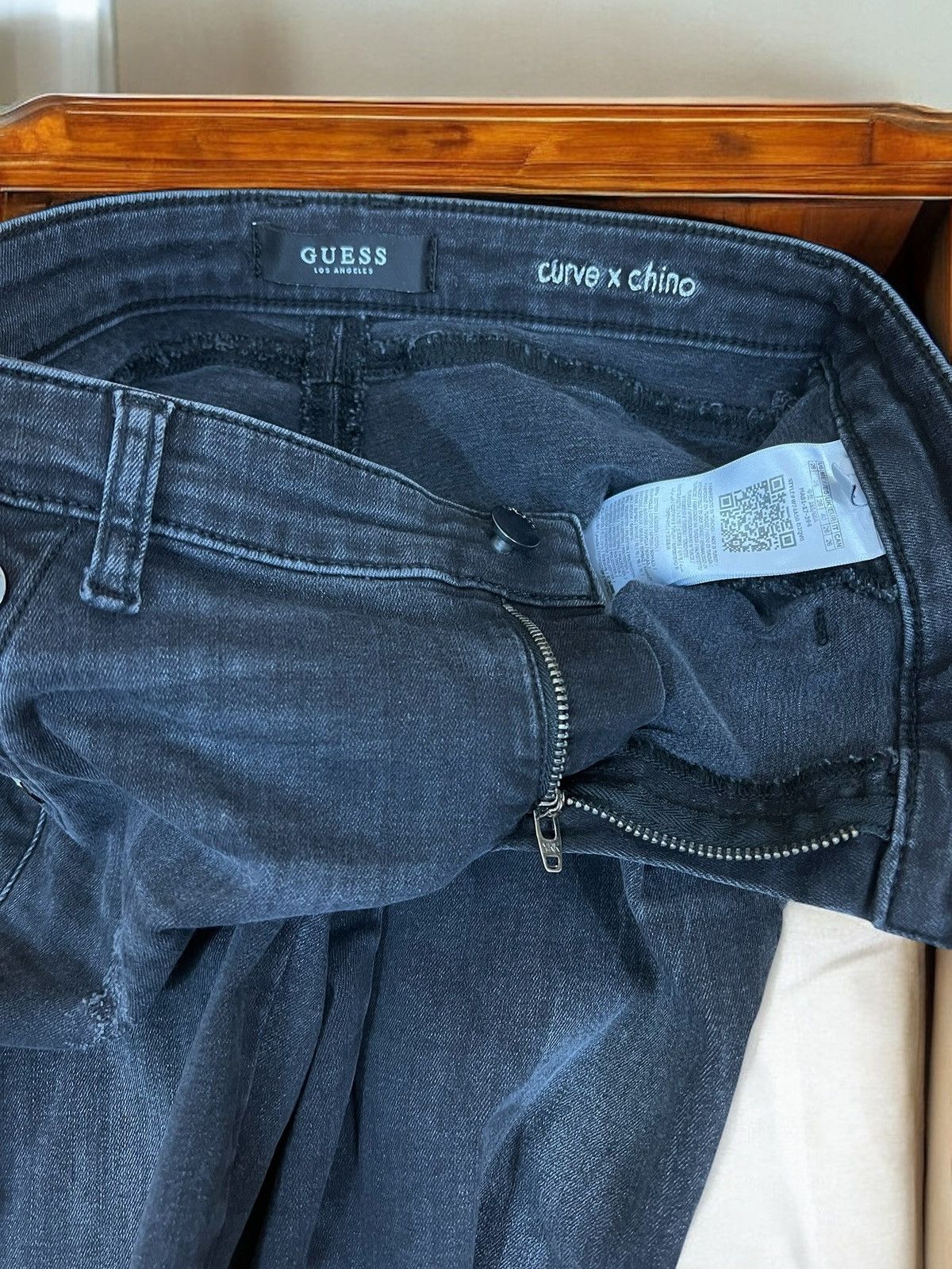 Guess Guess Curve x Chino black skinny jeans size 26 Size 26" / US 2 / IT 38 - 5 Thumbnail