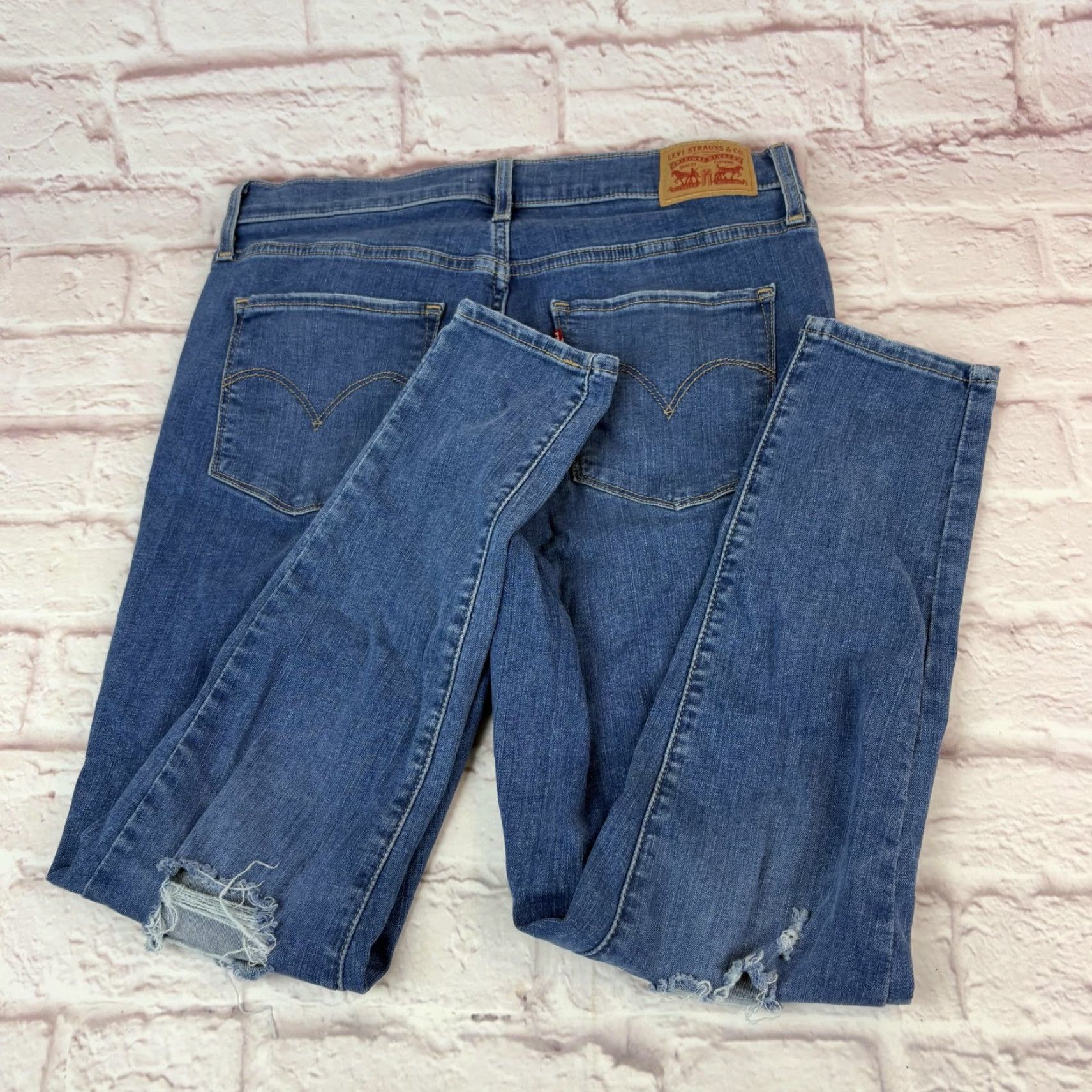 Levi's Levi's 720 High Rise Super Skinny Jeans Womens 30 Blue Denim Distressed Ankle Jeans 5-Pocket Design Slim Zip Fly Womens Size 30" / US 8 / IT 44 - 3 Thumbnail
