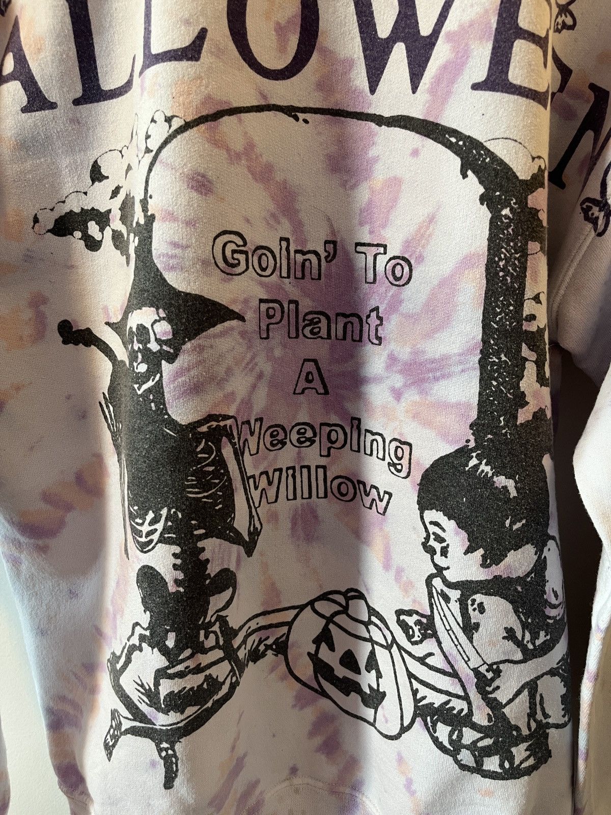 Online Ceramics HAPPY HALLOWEEN WEEPING WILLOW Online Ceramics Crewneck Size US M / EU 48-50 / 2 - 4 Thumbnail