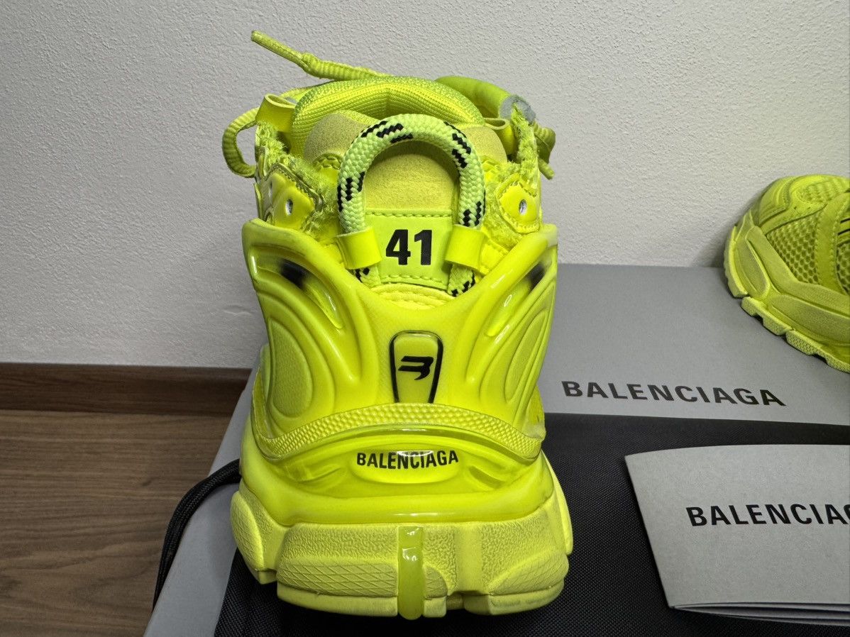 Balenciaga Balenciaga runner (FLUO) Size US 8 / EU 41 - 12 Thumbnail