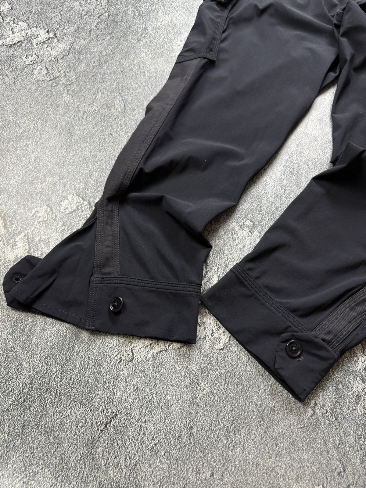Ann Demeulemeester High Use by Claire Campbell Waits Logo Tech Cargo Sweatpants Size 30" / US 8 / IT 44 - 6 Thumbnail