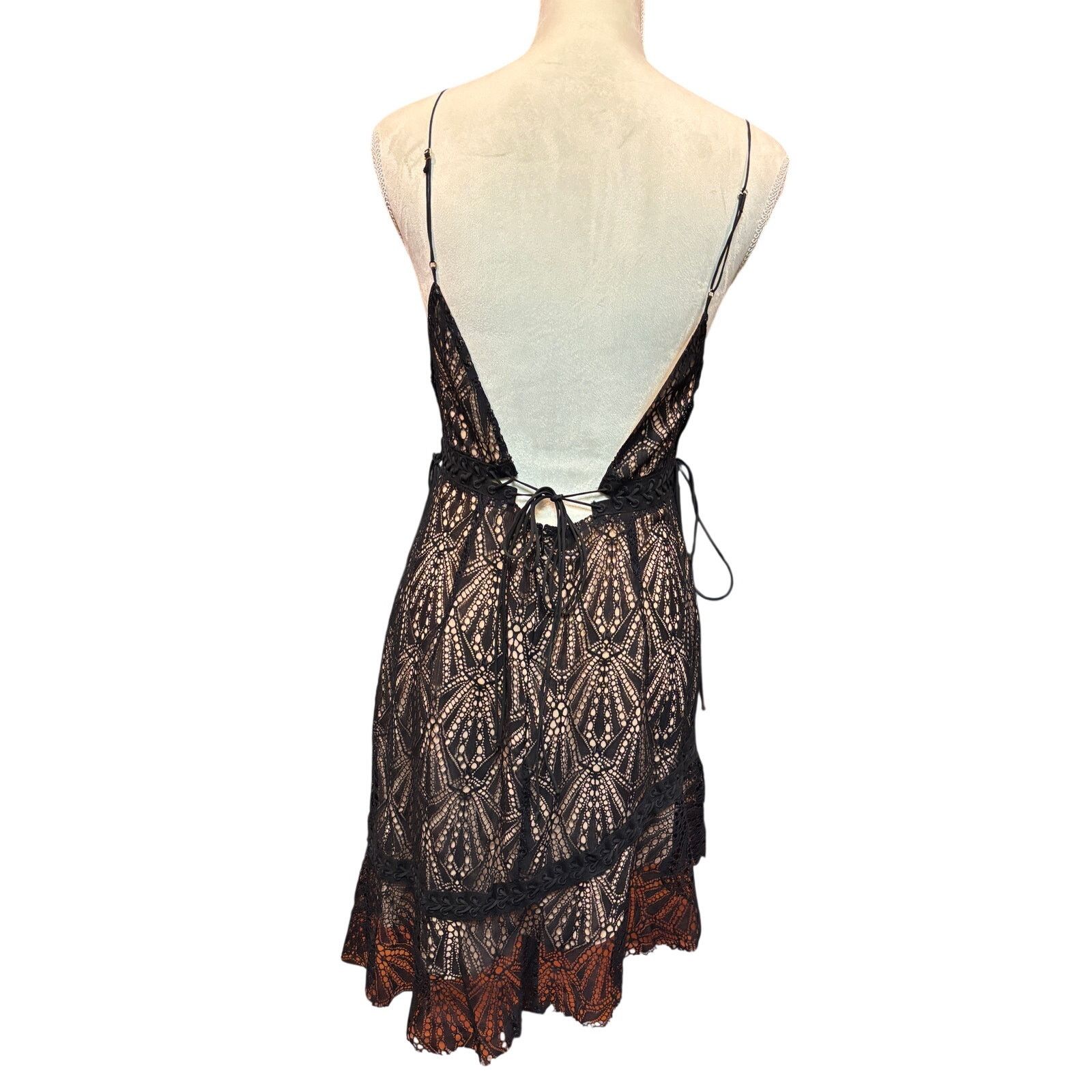 For Love & Lemons For Love and Lemons Black Lace Mini Dress Size L Size L / US 10 / IT 46 - 4 Thumbnail