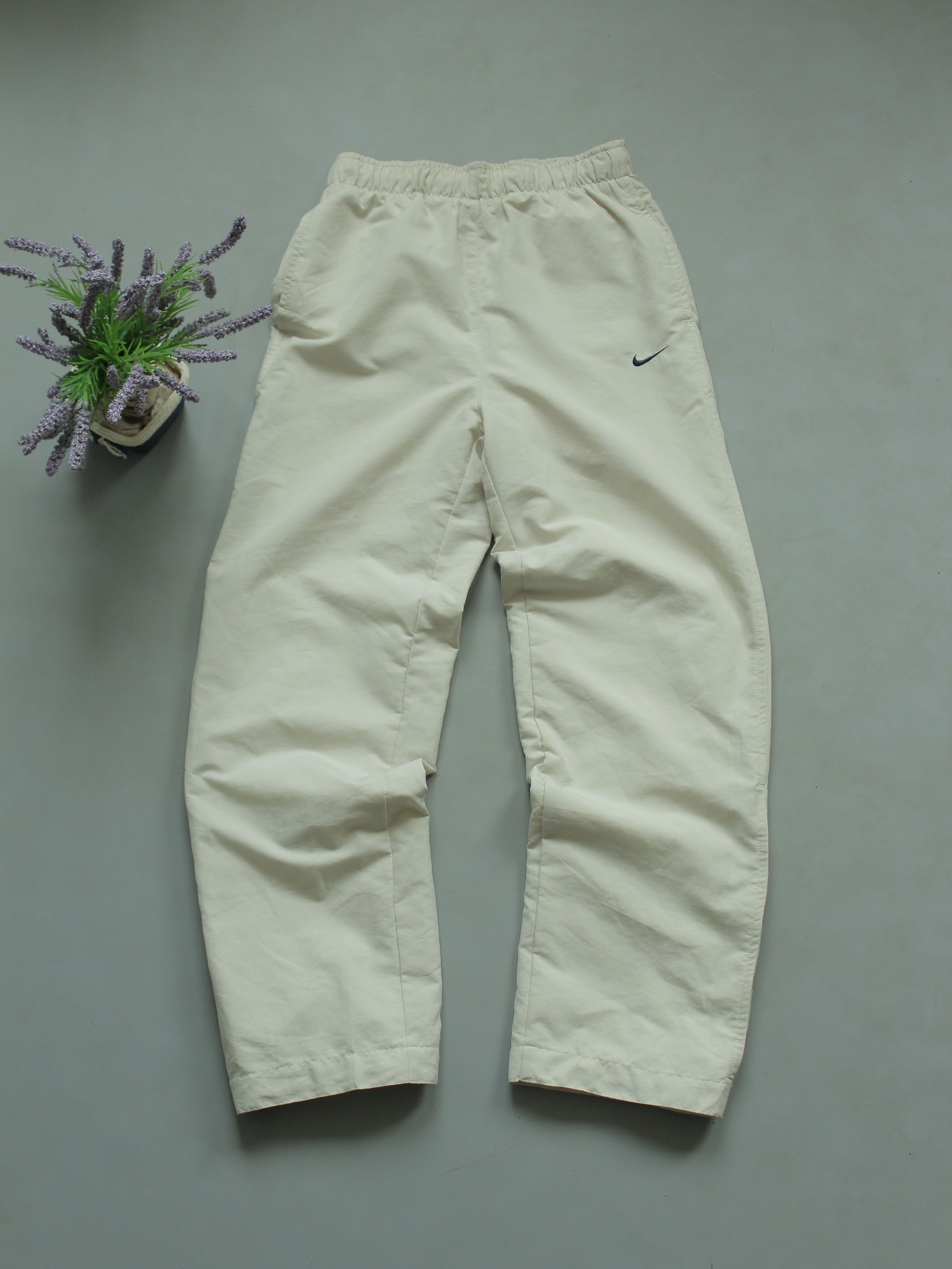 Nike × Vintage Nike Vintage Youth M Womens XS-S Beige Milky Pants Swoosh Size 28" / US 6 / IT 42 - 1 Thumbnail