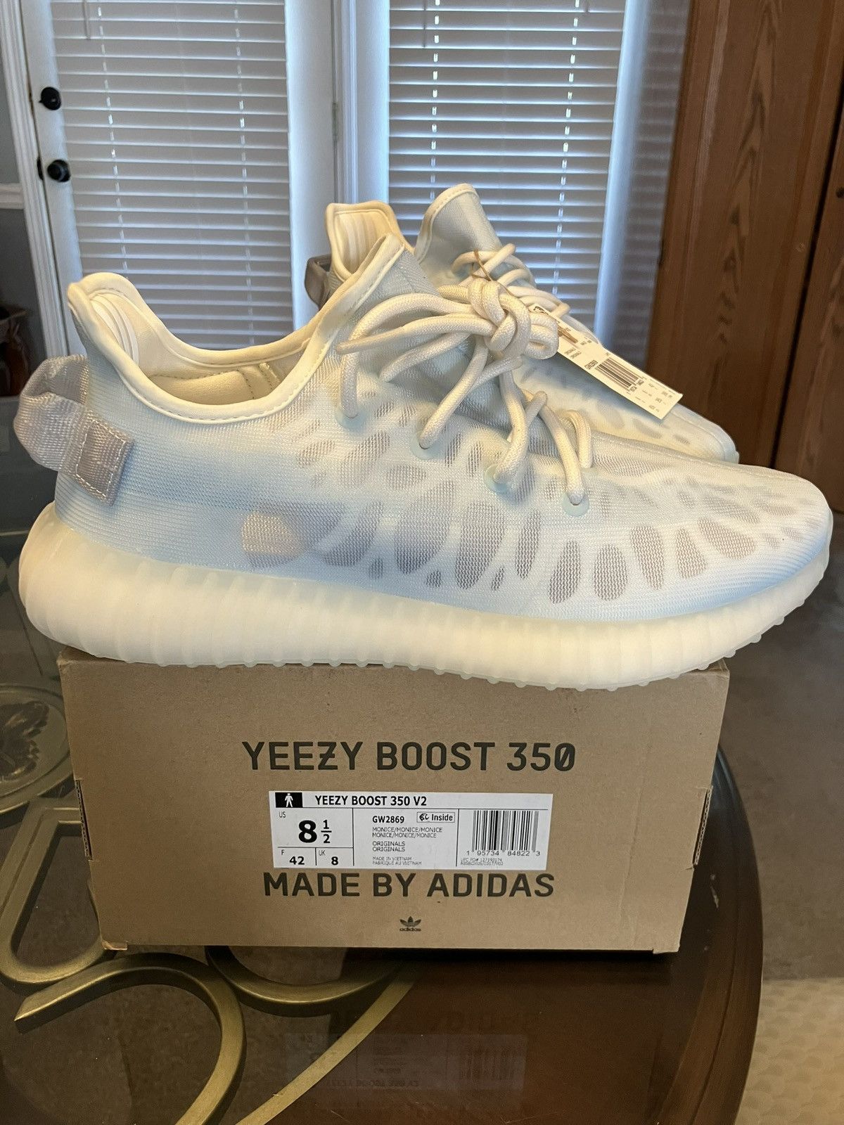 Adidas × Kanye West Yeezy 350 V2 Mono Ice Size US 8.5 / EU 41-42 - 4 Thumbnail