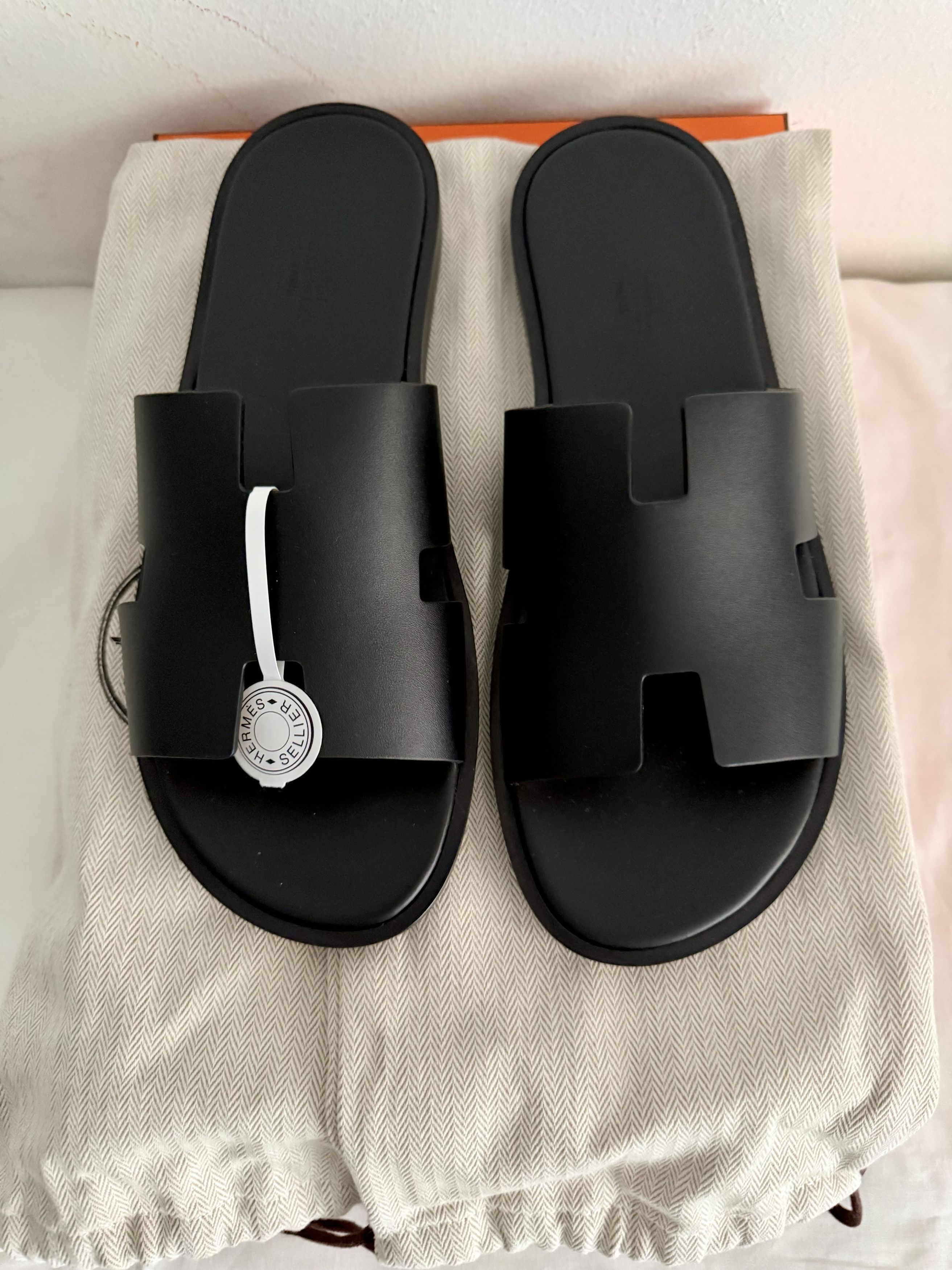 Hermes Hermes Izmir Black Calfskin Sandals Size US 9 / EU 42 - 1 Thumbnail