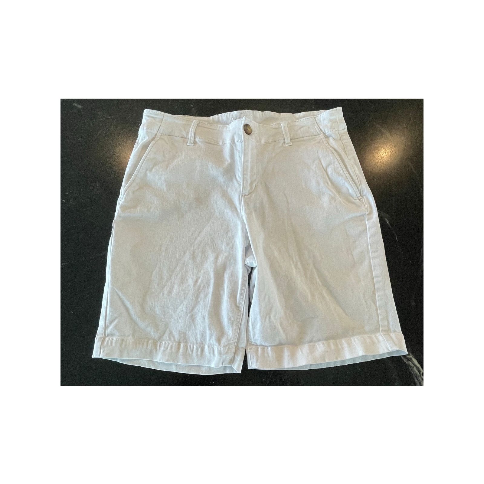 Loft LOFT OUTLET White Monroe Bermuda shorts 8 Size 30" / US 8 / IT 44 - 1 Thumbnail