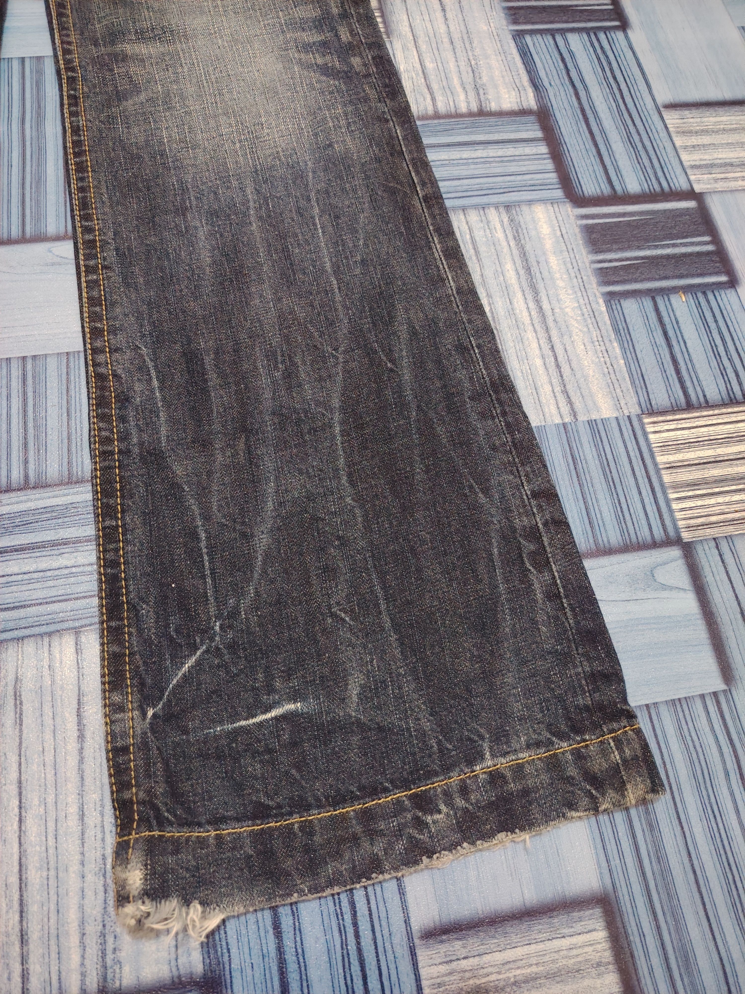 Le Grande Bleu (L.G.B.) Japanese Oririn wings embroidery back whiskers flare jeans Size US 28 / EU 44 - 6 Thumbnail