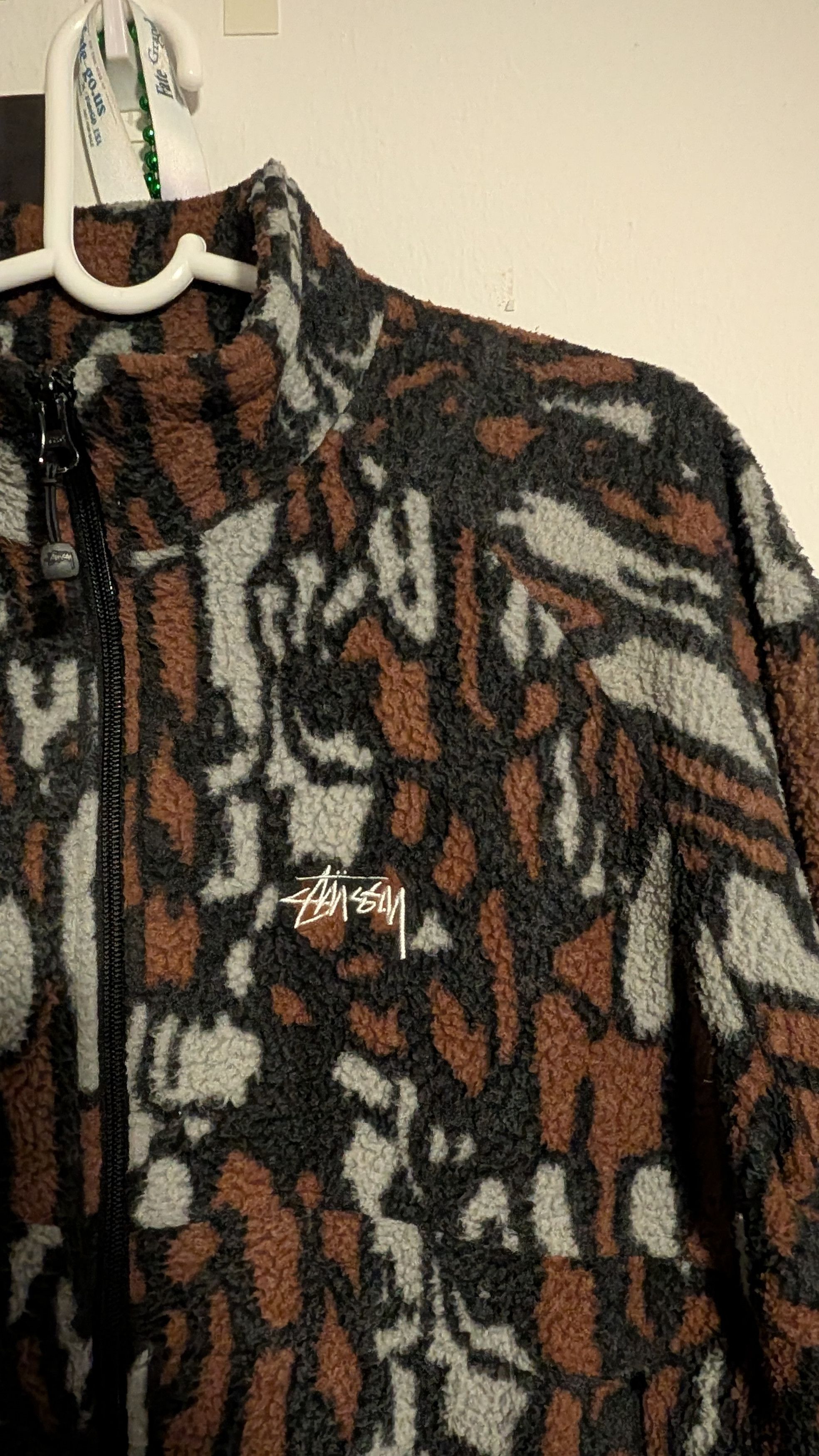 Stussy Stüssy Tree Bark Fleece Jacket in the brown colorway. Size US S / EU 44-46 / 1 - 2 Thumbnail
