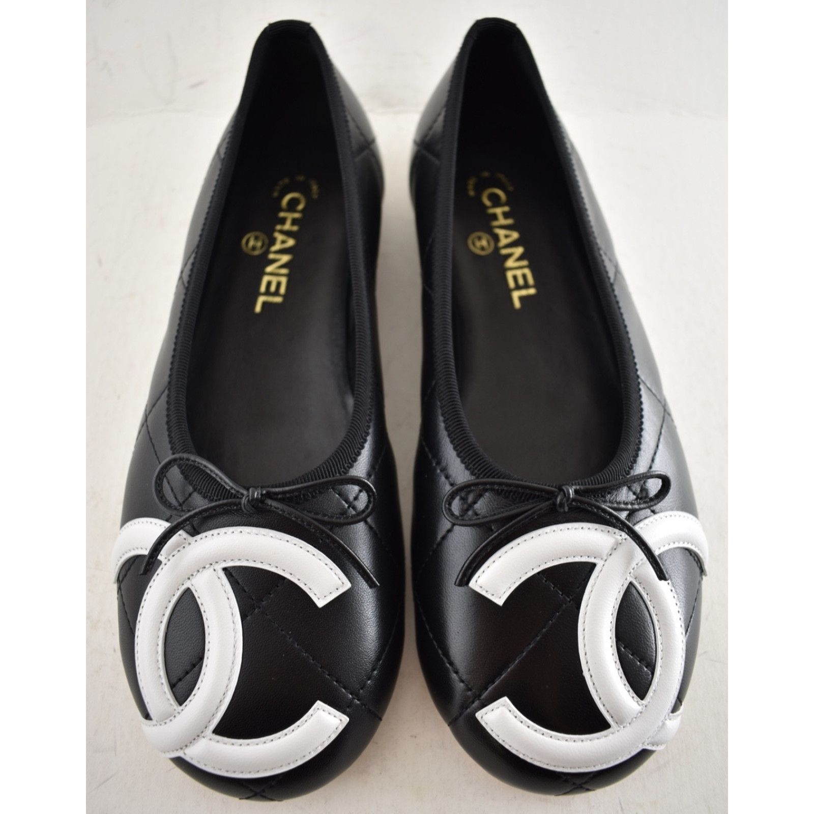 Chanel Chanel Coco Beach Cambon Black White CC XL Ballet Flat 38 Size US 8 / IT 38 - 16 Thumbnail