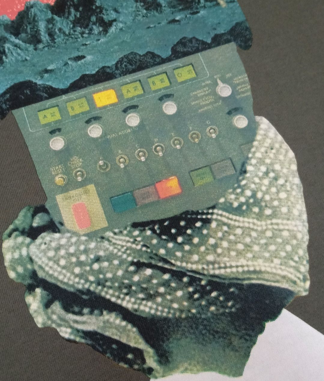 GU × Jun Takahashi × Undercover GU x Undercover Freedom Noise T-shirt Size US L / EU 52-54 / 3 - 10 Thumbnail