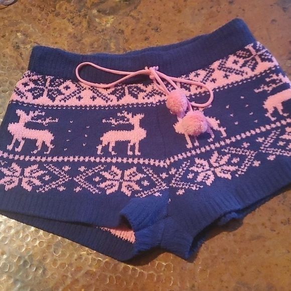 Betsey Johnson Betsey Johnson Holiday Fuzzy Hot Pink & Blue Deer Graphic Sl Size 27" / US 4 / IT 40 - 5 Thumbnail