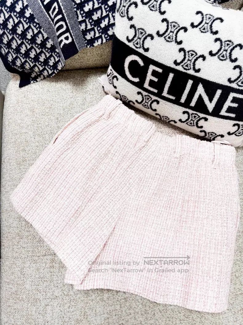 Chanel Chanel Light pink tweed shorts Size 24" / US 00 / IT 34 - 3 Thumbnail
