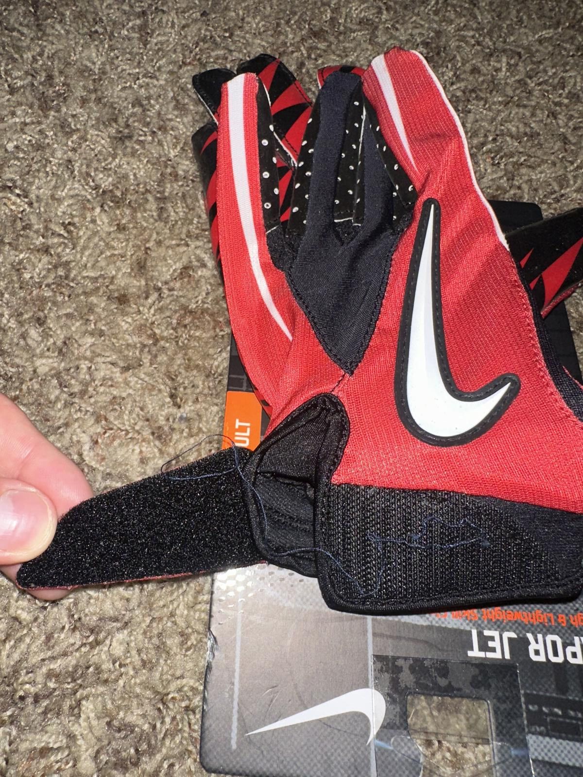 Nike VINTAGE Nike Men’s VaporJet Magnigrip Football Receiver Red Gloves 2009 Size ONE SIZE - 5 Thumbnail