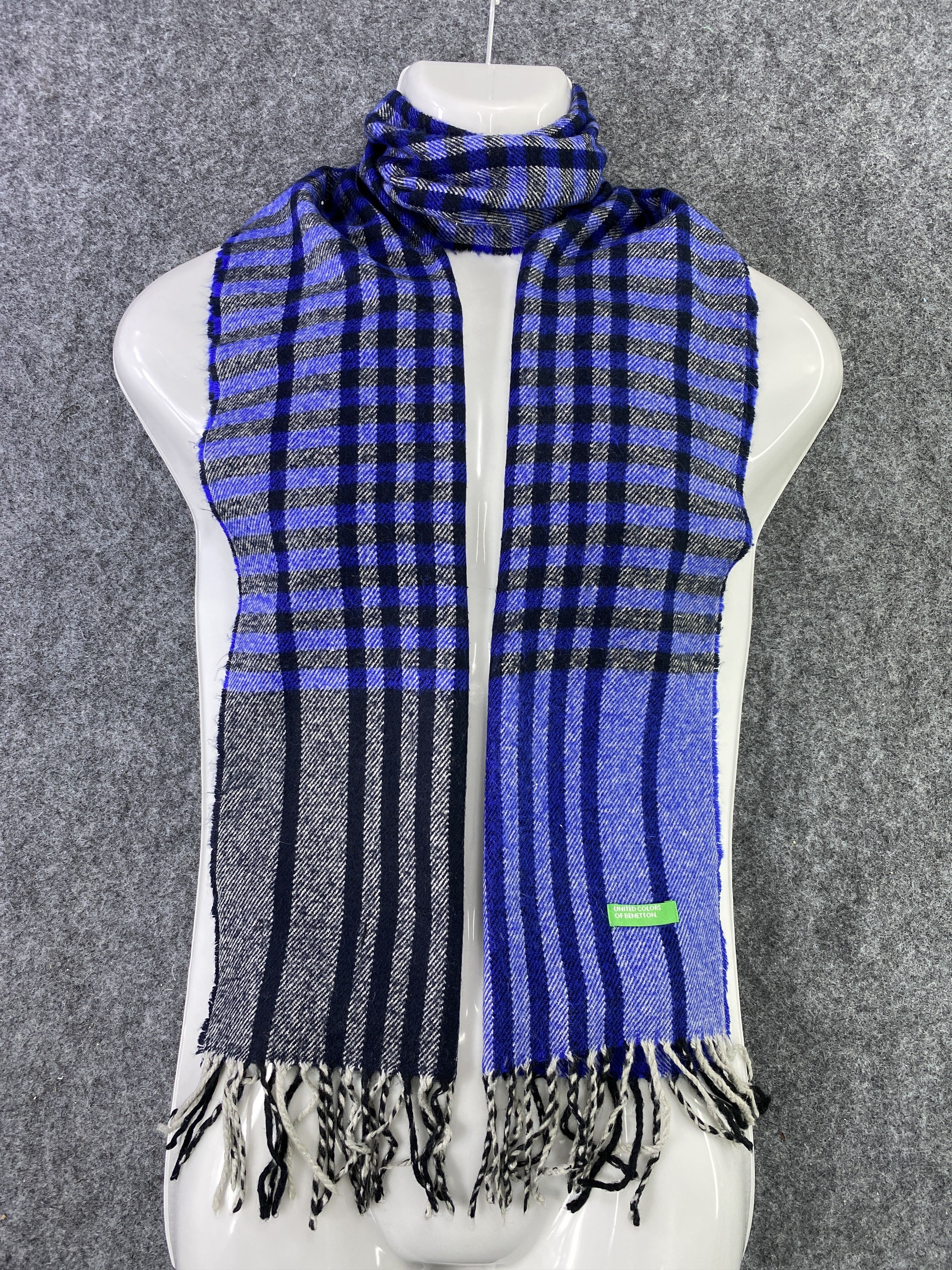 United Colors Of Benetton United Colors Of Benetton Scarf/Muffler/Neckwear -T357 Size ONE SIZE - 2 Thumbnail