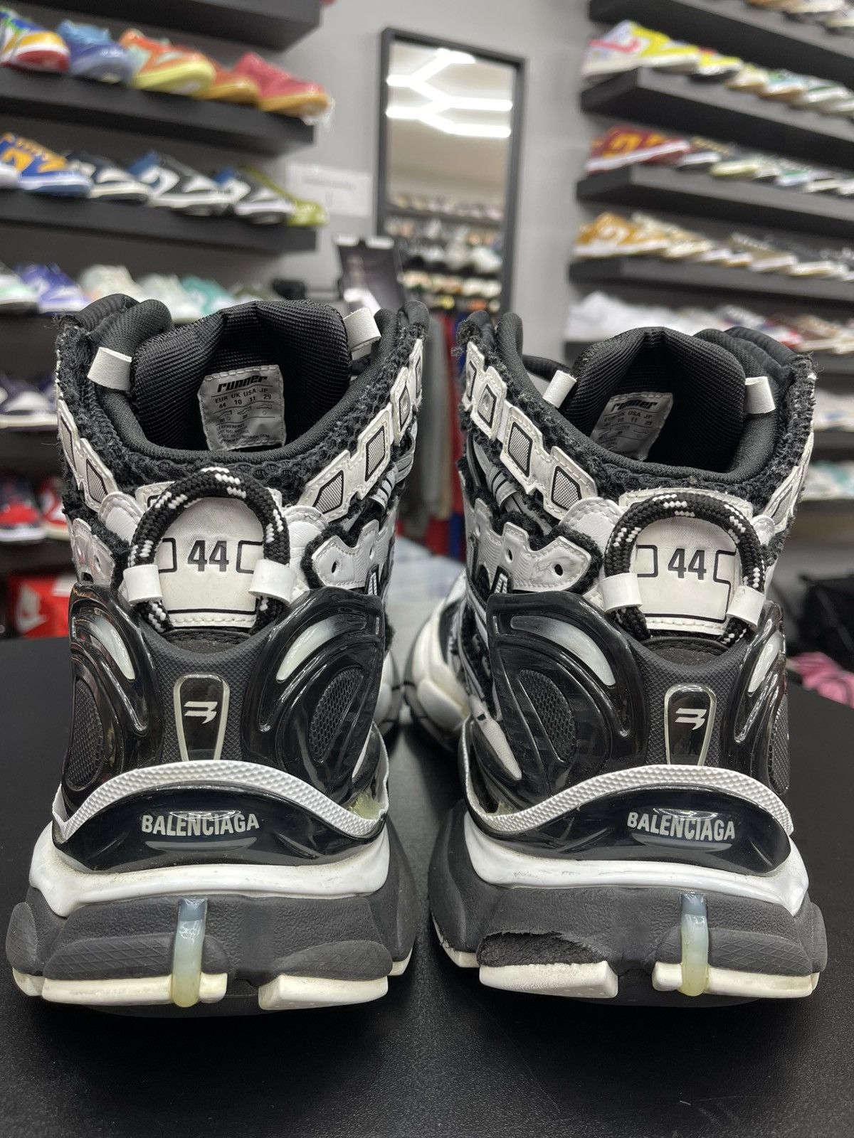 Balenciaga Size 11US/44EU - Balenciaga High Top Sneaker Black Size US 11 / EU 44 - 4 Thumbnail