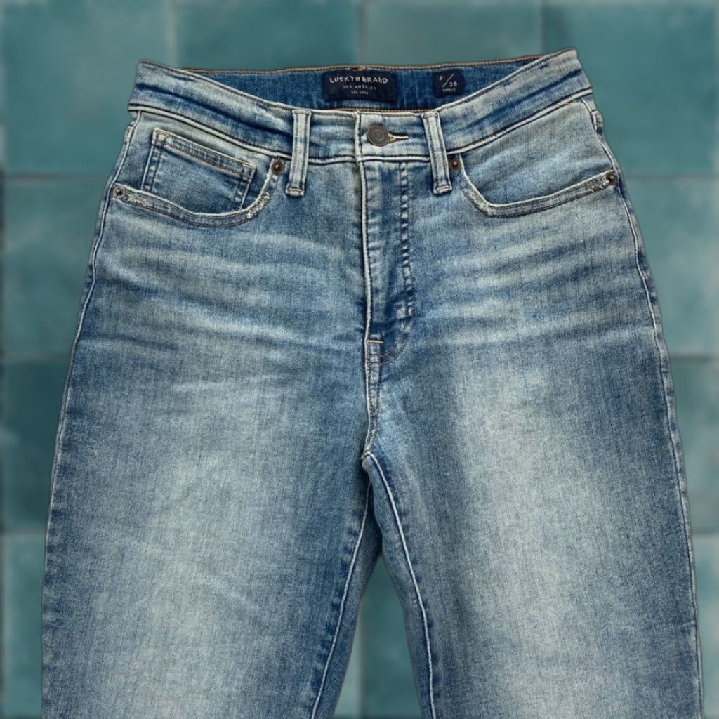 Lucky Brand Lucky Brand Bridgette Skinny Jeans Women's 6 Light Wash Blue Stretch Denim Jeans - 5-Pocket, High Rise, Regular Size 6 Womens Blue Pattern Solid Size 26" / US 2 / IT 38 - 1 Thumbnail