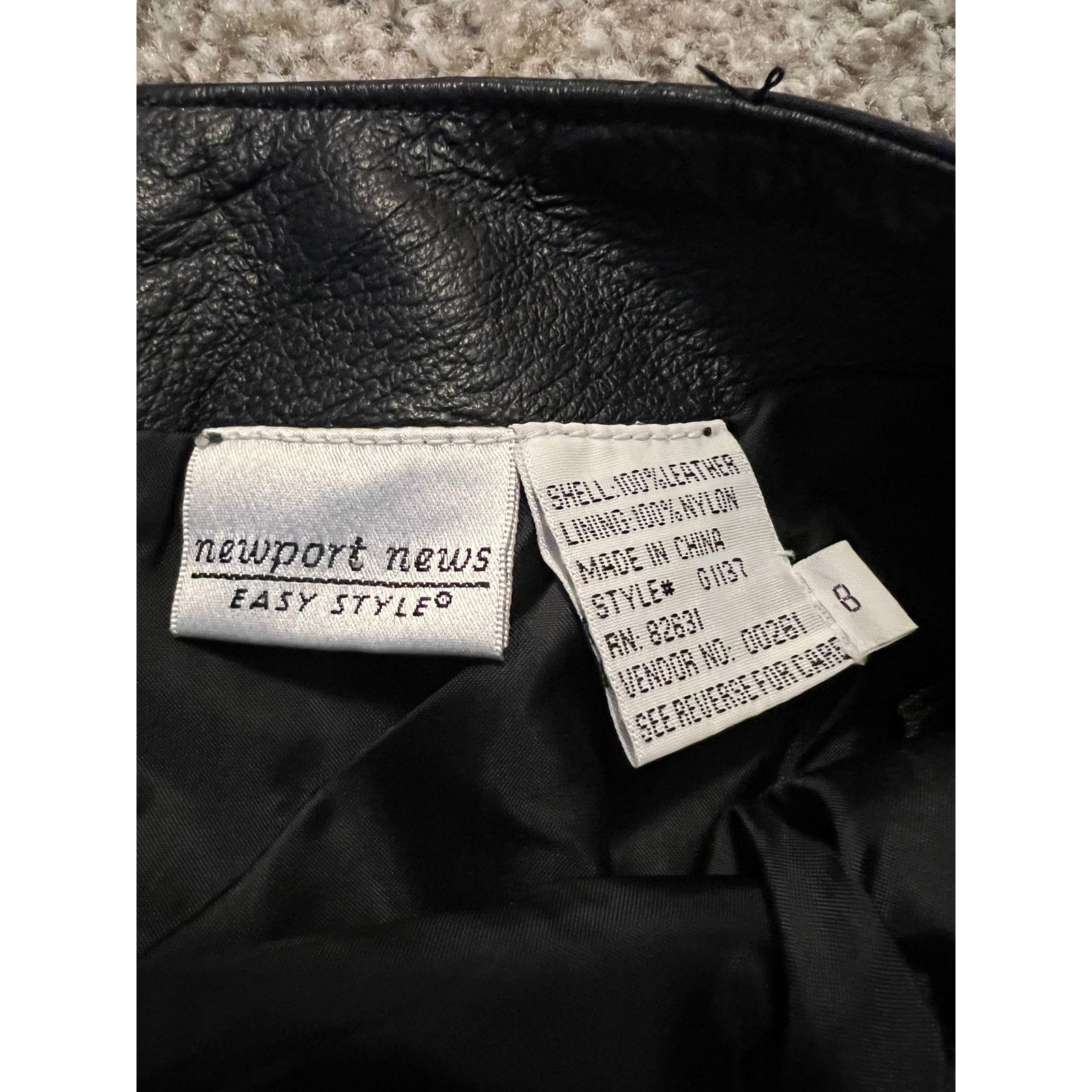 The Unbranded Brand Newport News Vintage Black Leather Mini Skirt Sz 8 Size 28" / US 6 / IT 42 - 4 Thumbnail