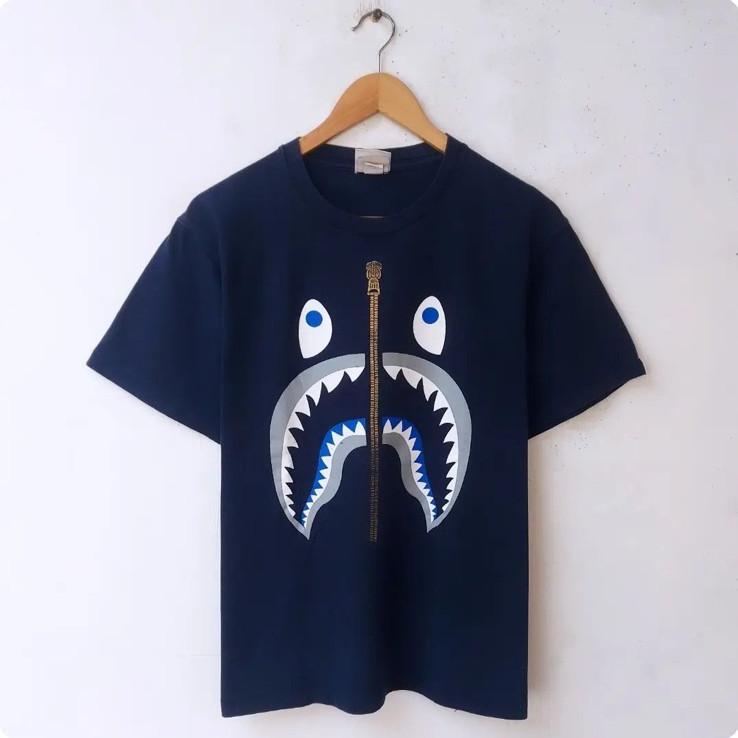 Bape BAPE SHARK ZIP NAVY TSHIRT Size US M / EU 48-50 / 2 - 1 Thumbnail