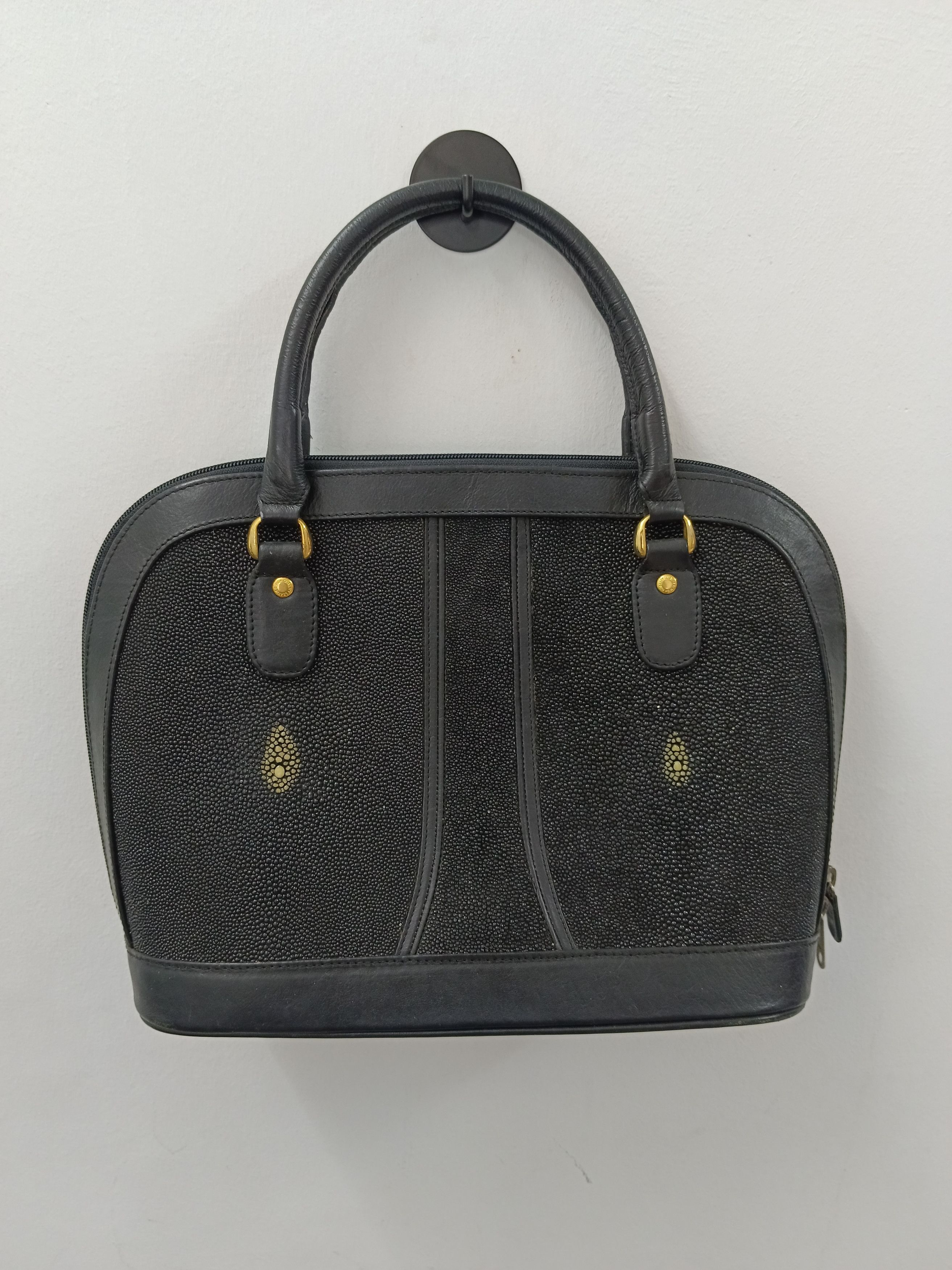 Leather Stingray Leather Dome Handbag - Vintage Black Galuchat Size ONE SIZE - 2 Thumbnail