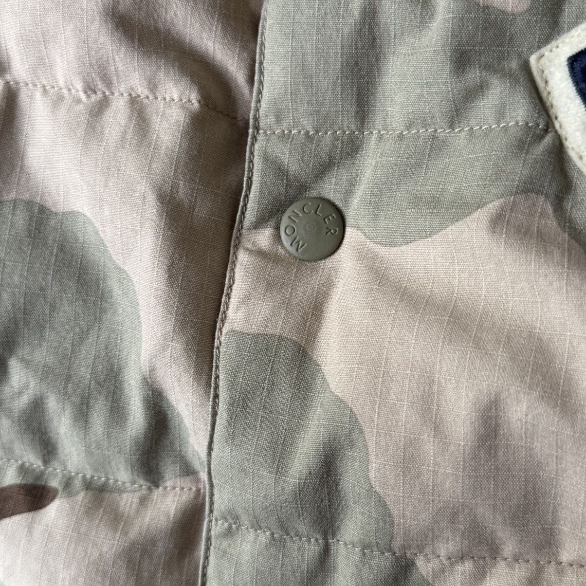 Junya Watanabe × Moncler Moncler Junya Watanabe Comme des Garcons Camo Vest Size US S / EU 44-46 / 1 - 4 Thumbnail
