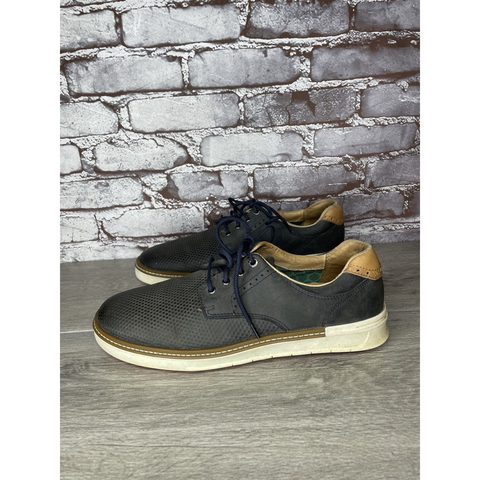 Johnston & Murphy JOHNSTON & Murphy 258459 MCGUFFEY NAVY LEATHER Lace GOLF SHO Size US 9 / EU 42 - 1 Thumbnail