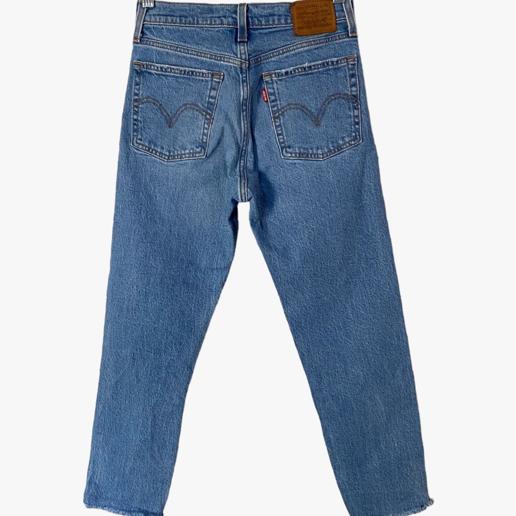 Levi's LEVI'S Wedgie Straight Fit Ankle Jeans Women's 25 High-Rise Distressed Light Wash Denim Size 42" / US 20 - 3 Thumbnail