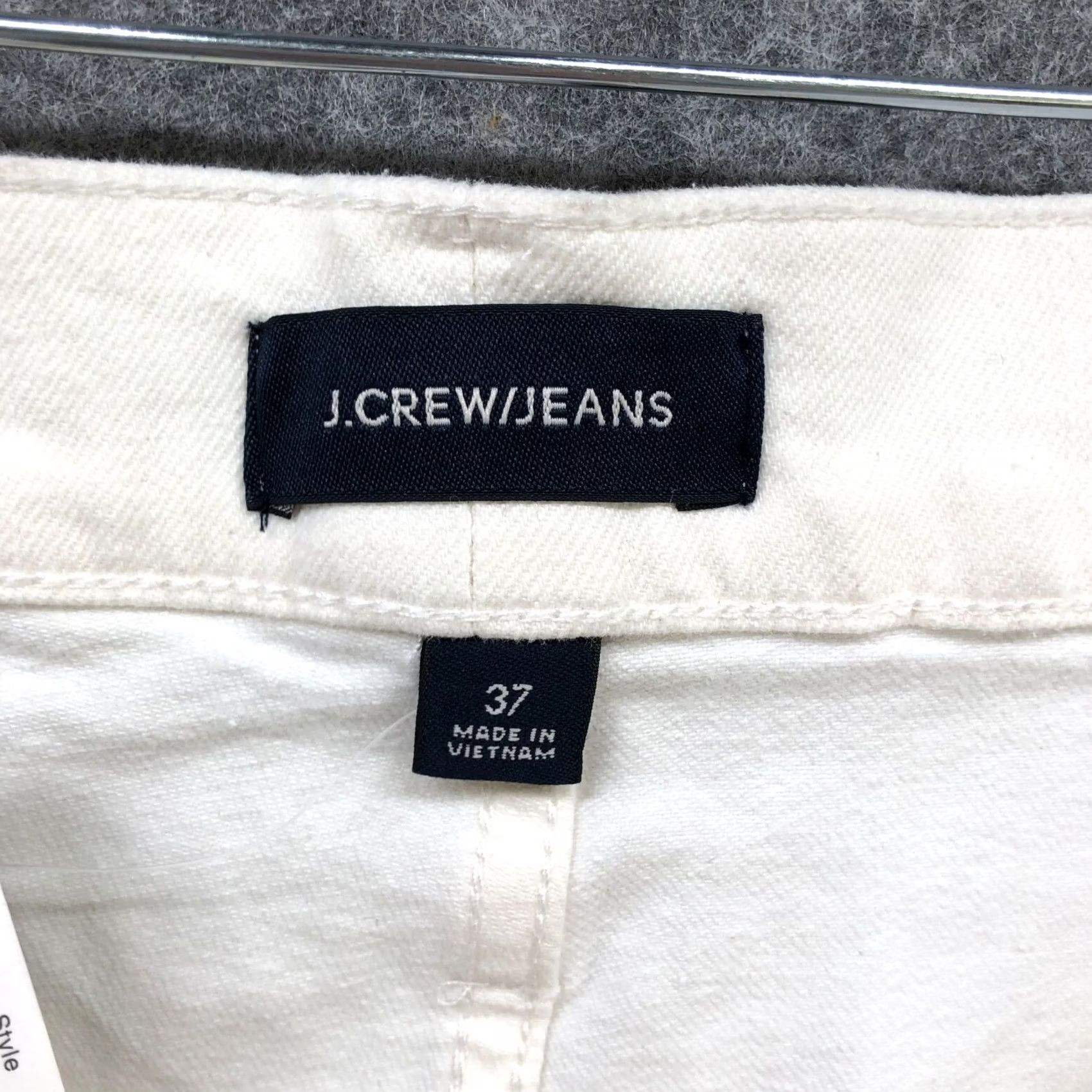 J.Crew NWT J.CREW White Denim Shorts Womens 37 High Rise Button Fly Cut-Off Size 25" / US 0 / IT 36 - 6 Thumbnail
