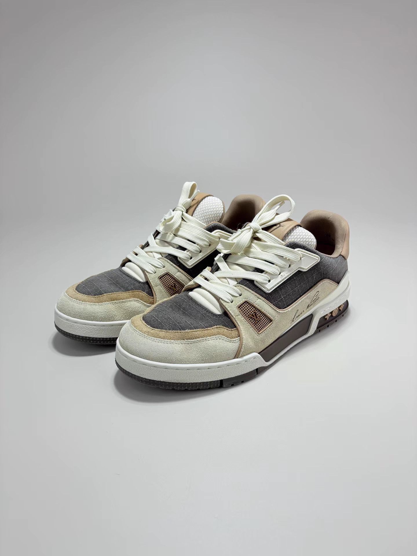Louis Vuitton LV Trainer Patchwork Milk Tea Low-Top Sneakers Size US 8.5 / EU 41-42 - 1 Thumbnail