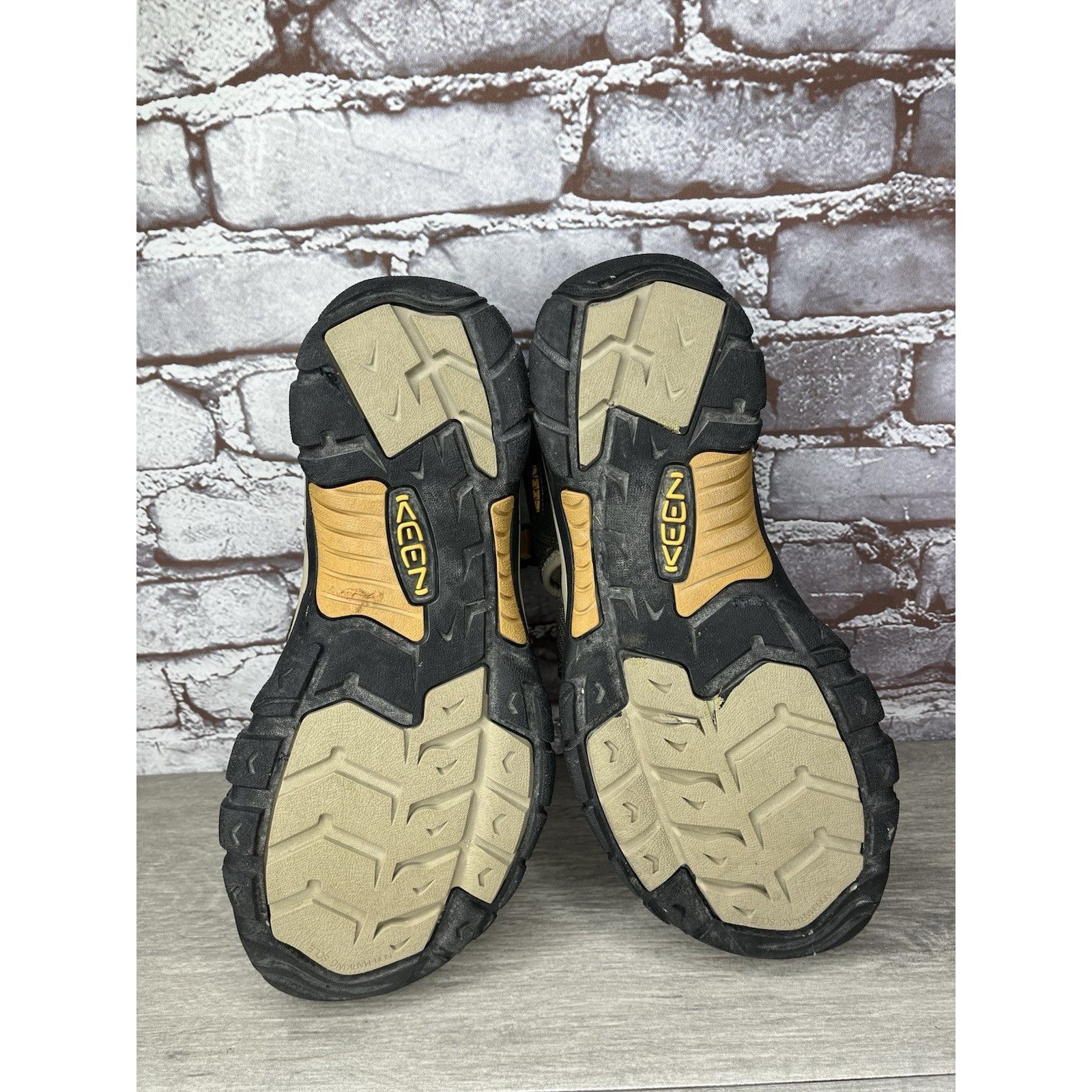 KEEN KEEN Newport H2 Gray Textile Hiking Waterproof Sandals Men S Size US 12 / EU 45 - 8 Thumbnail