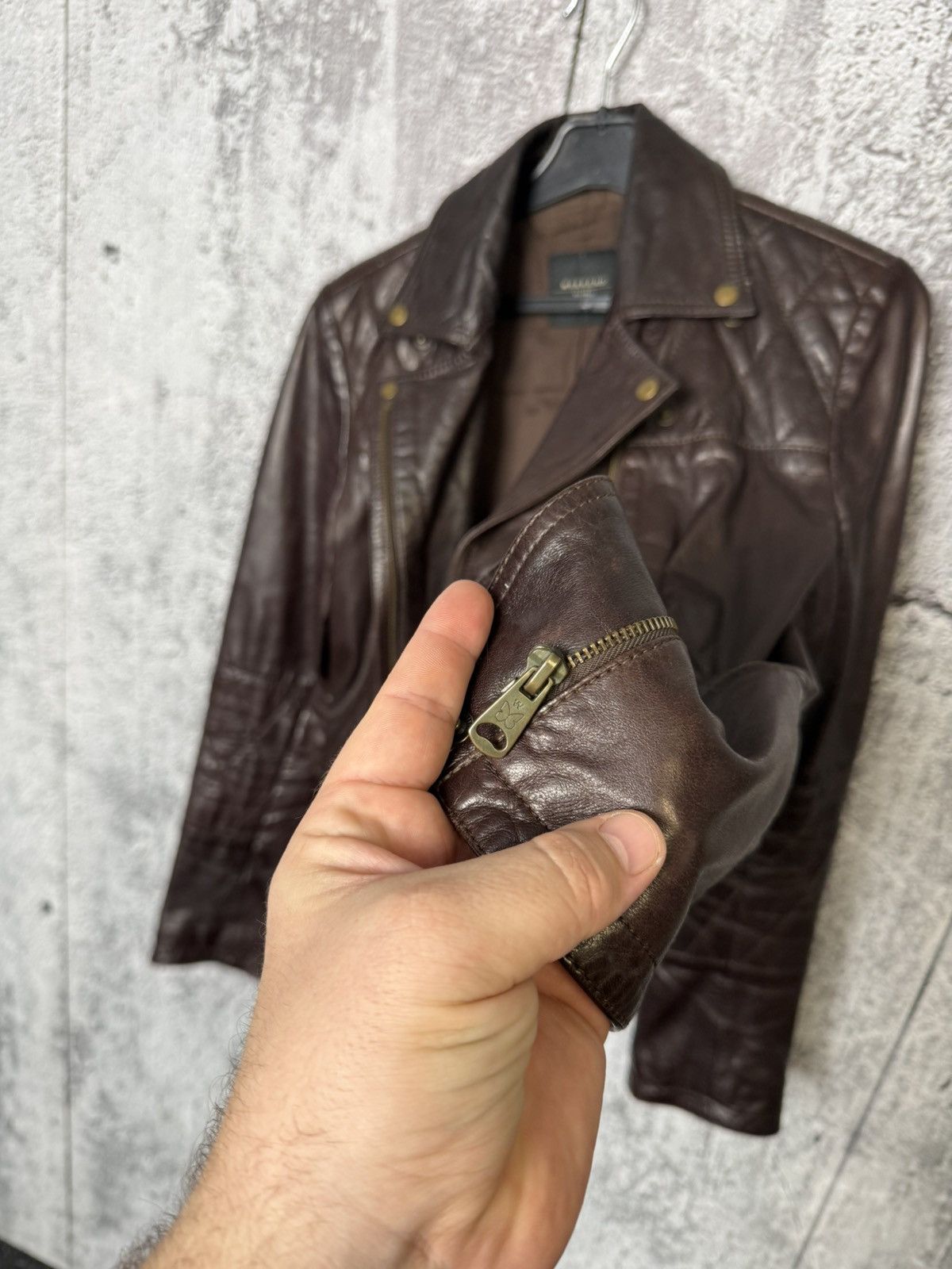 Weekend Max Mara Weekend Max Mara Brown Leather Biker Jacket Cropped Moto Size S / US 4 / IT 40 - 14 Thumbnail