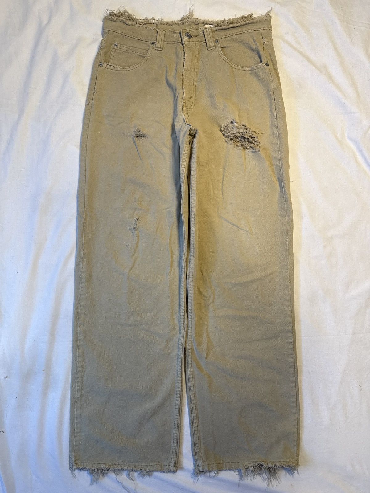 Levi's Vintage 90s Levis L2 Tan Baggy Wide Leg Distressed Jeans Size US 32 / EU 48 - 1 Thumbnail
