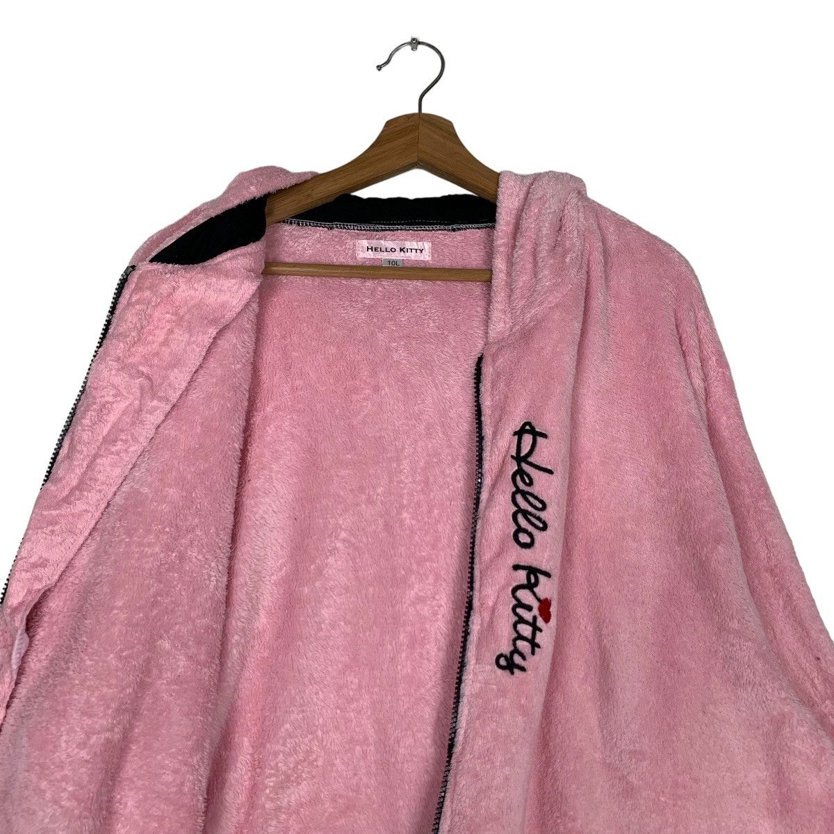 Japanese Brand HELLO KITTY EMBROIDERY LOGO PINK FLEECE HODDIES #0095-C6 Size US XXL / EU 58 / 5 - 12 Thumbnail