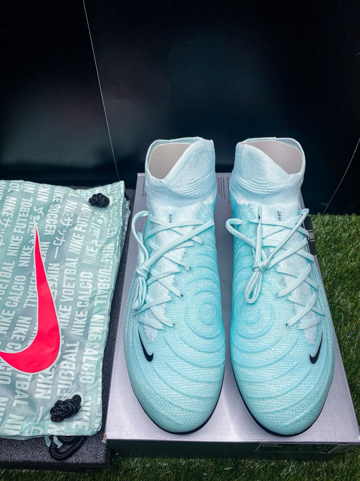 Nike Nike Phantom Luna 2 Elite Size US 10 / EU 43 - 2 Thumbnail