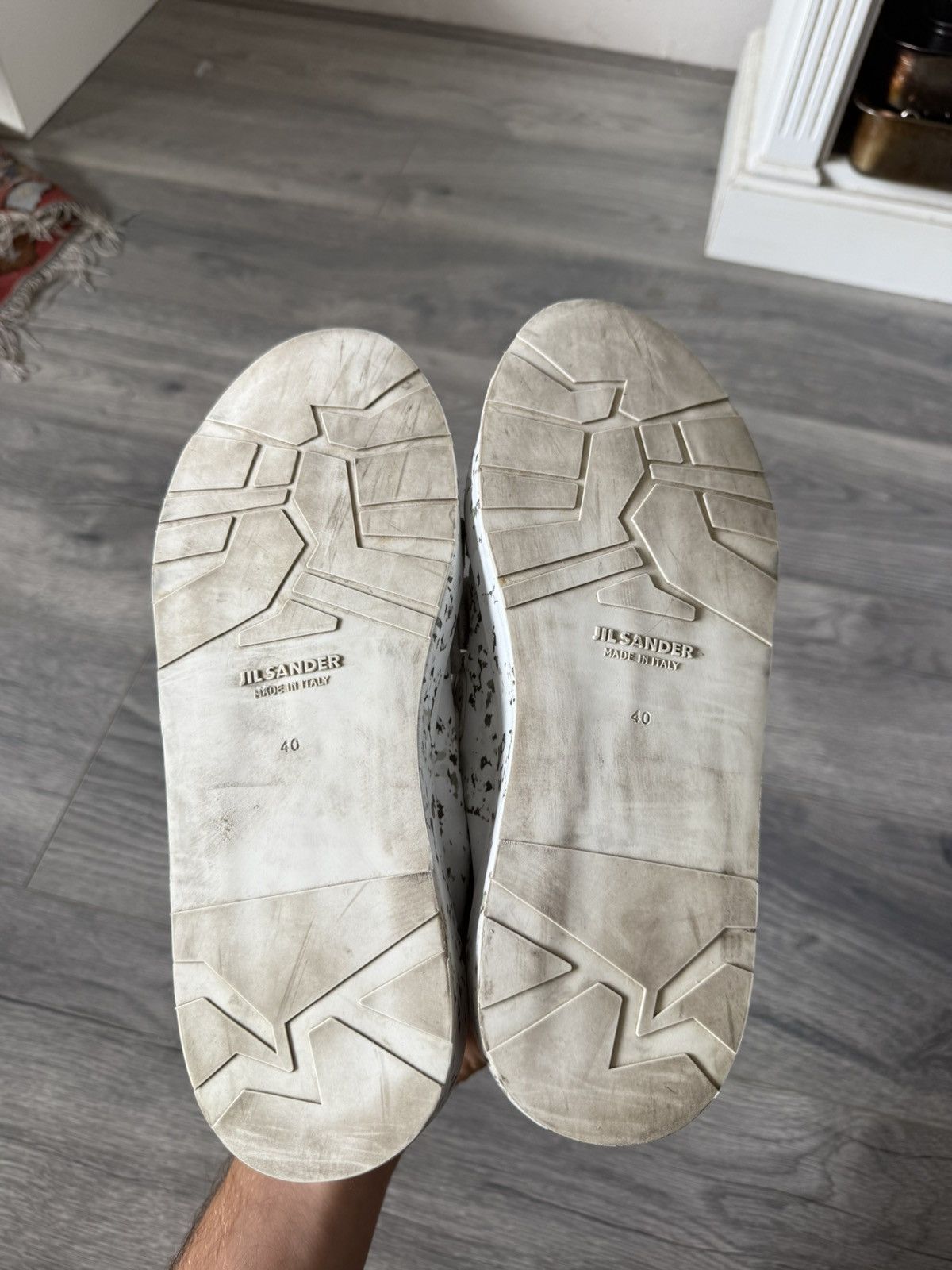 Jil Sander Jil Sander White Speckled Velcro Sneakers – Size 40 Size US 7 / EU 40 - 5 Thumbnail