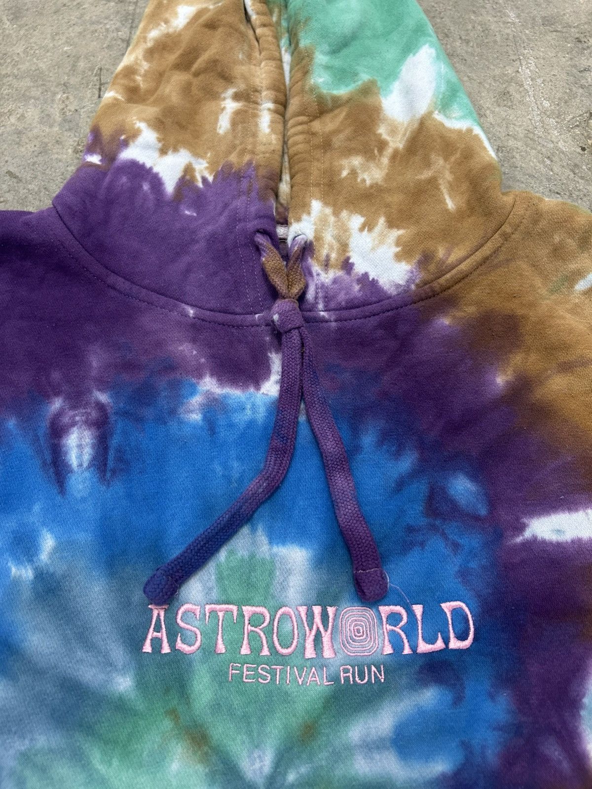 Travis Scott Travis Scott astroworld hoodie festival run RARE Size US M / EU 48-50 / 2 - 3 Thumbnail